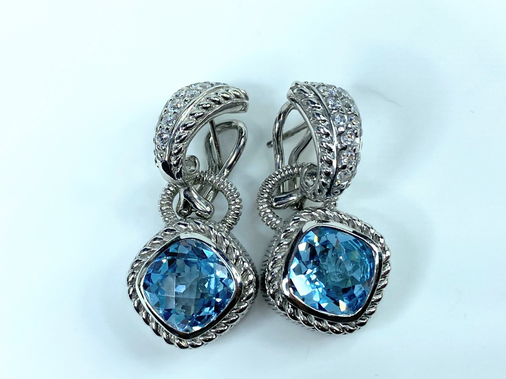 Ottie Earrings in Gold main image 0