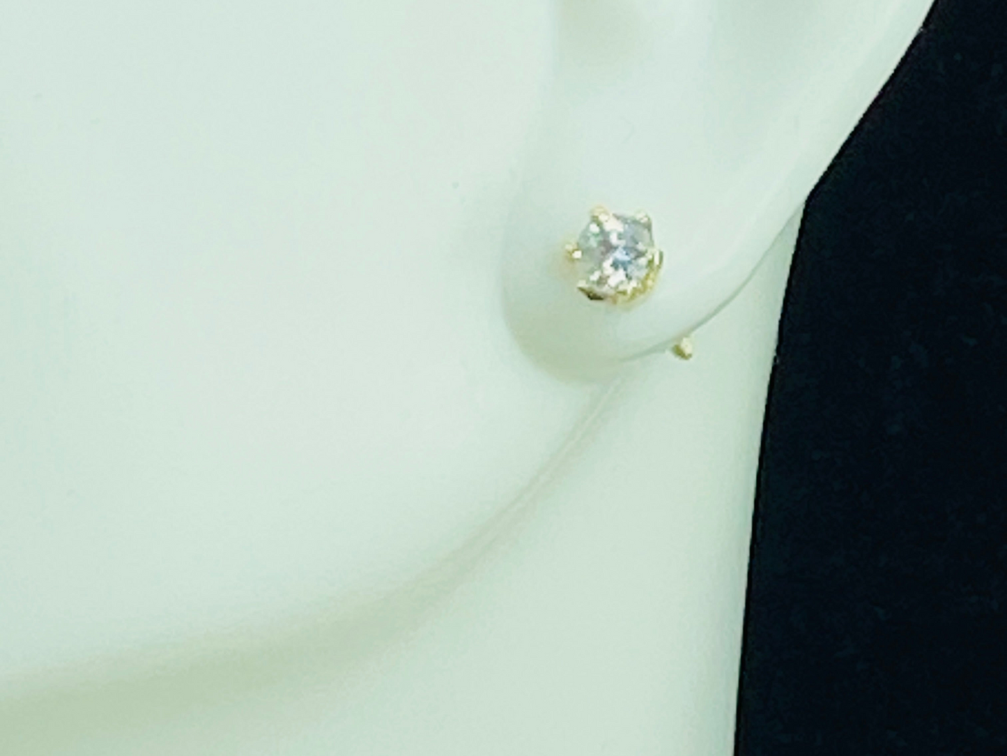 1/3ct Round Brilliant Diamond Solitaire White Gold Stud Earrings Classic JR8585