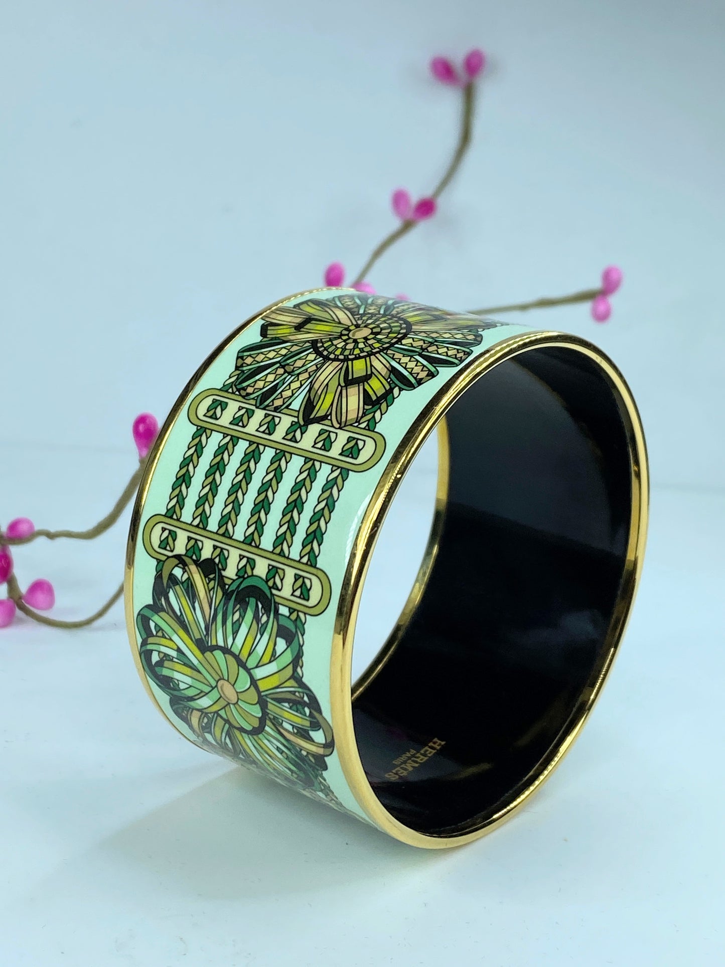 Hermès Gold bracelet enamel Green 35mm 7.5" GS361