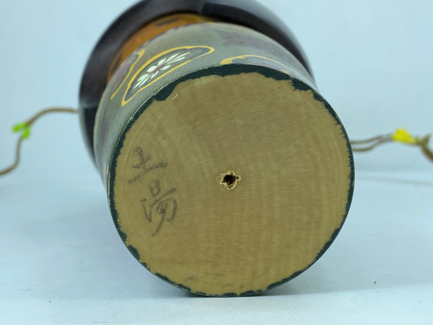 Kokeshi Doll Japanese Doll Wooden Showa Retro Tsuchiyu Onsen region 7" x3" A220