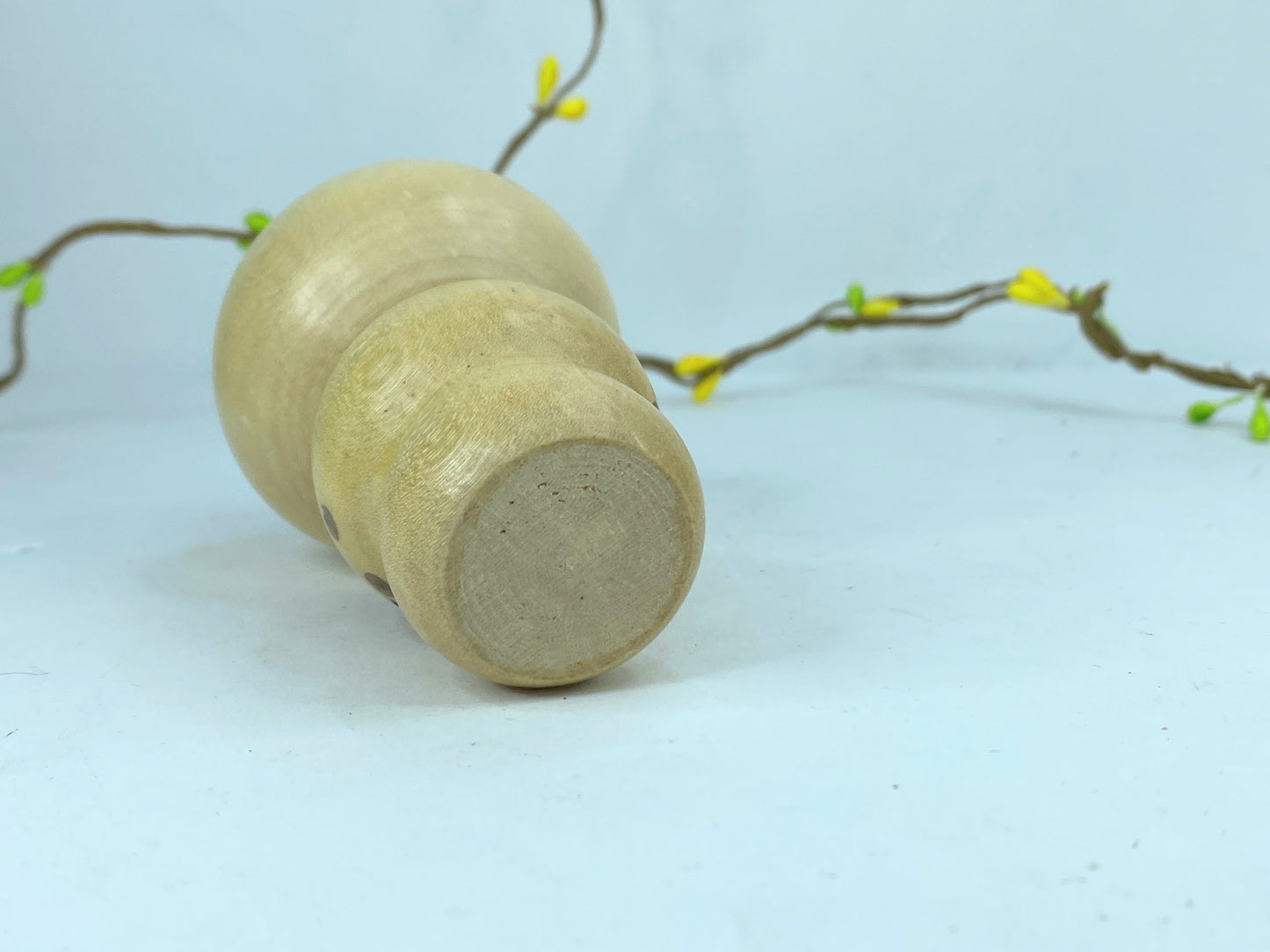 Kokeshi Doll by Isamu Yamakawa "Warabe" young lad 3.5" tall in box A223