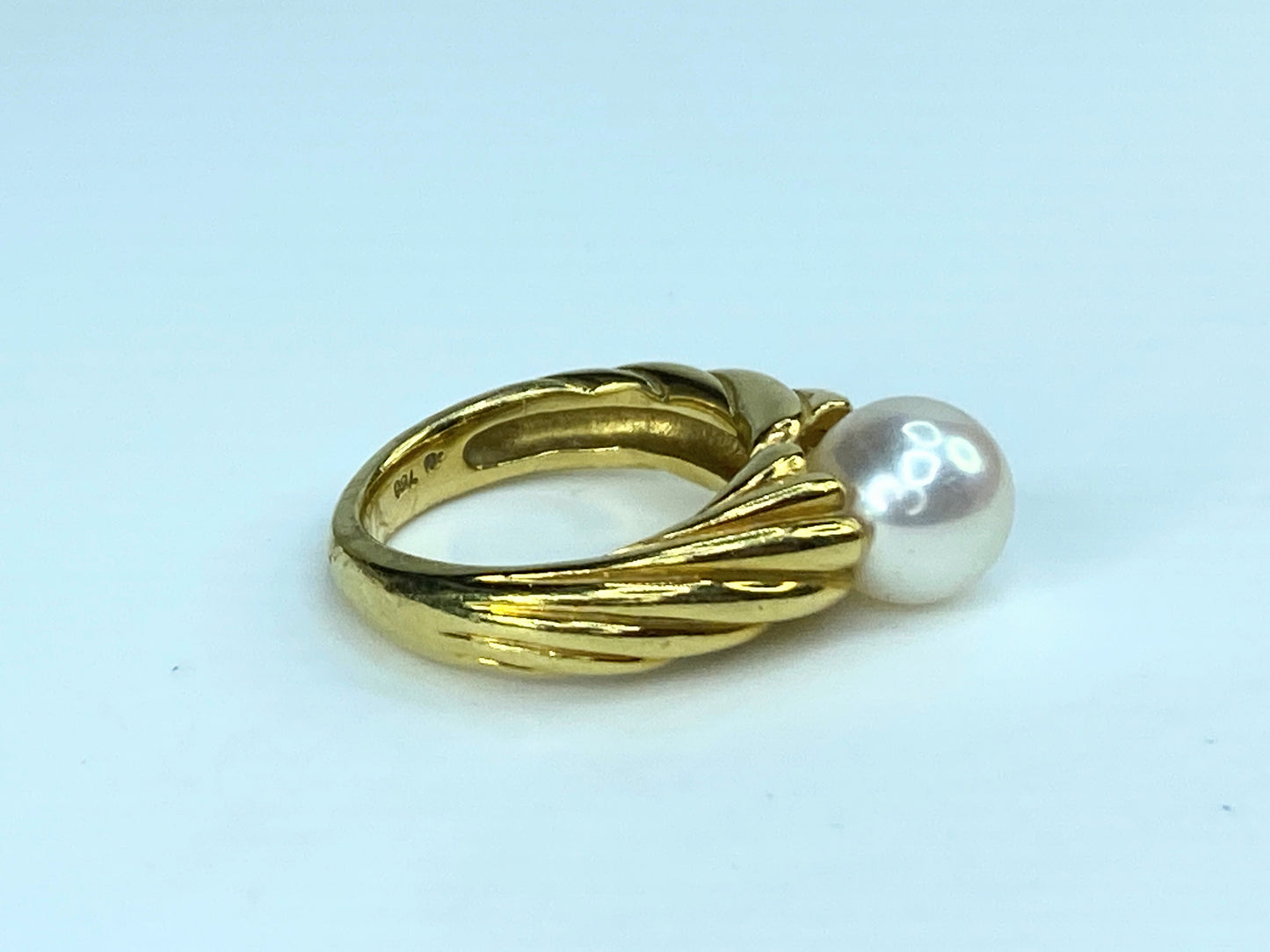 Mikimoto 8.18mm Akoya Pearl 18 karat South Sea Pearl ring