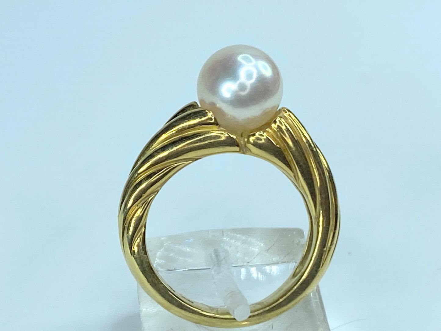 Mikimoto 8.18mm Akoya Pearl 18 karat South Sea Pearl ring