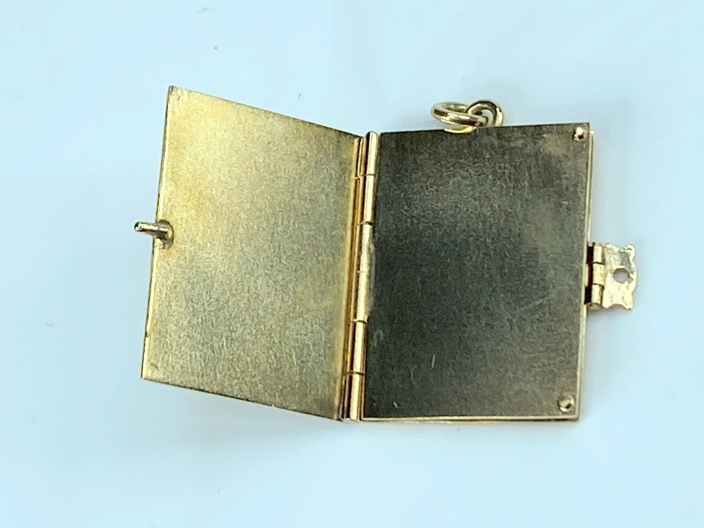 Art Deco 14K 4 Gold Picture Book Pendant 1 1/8"