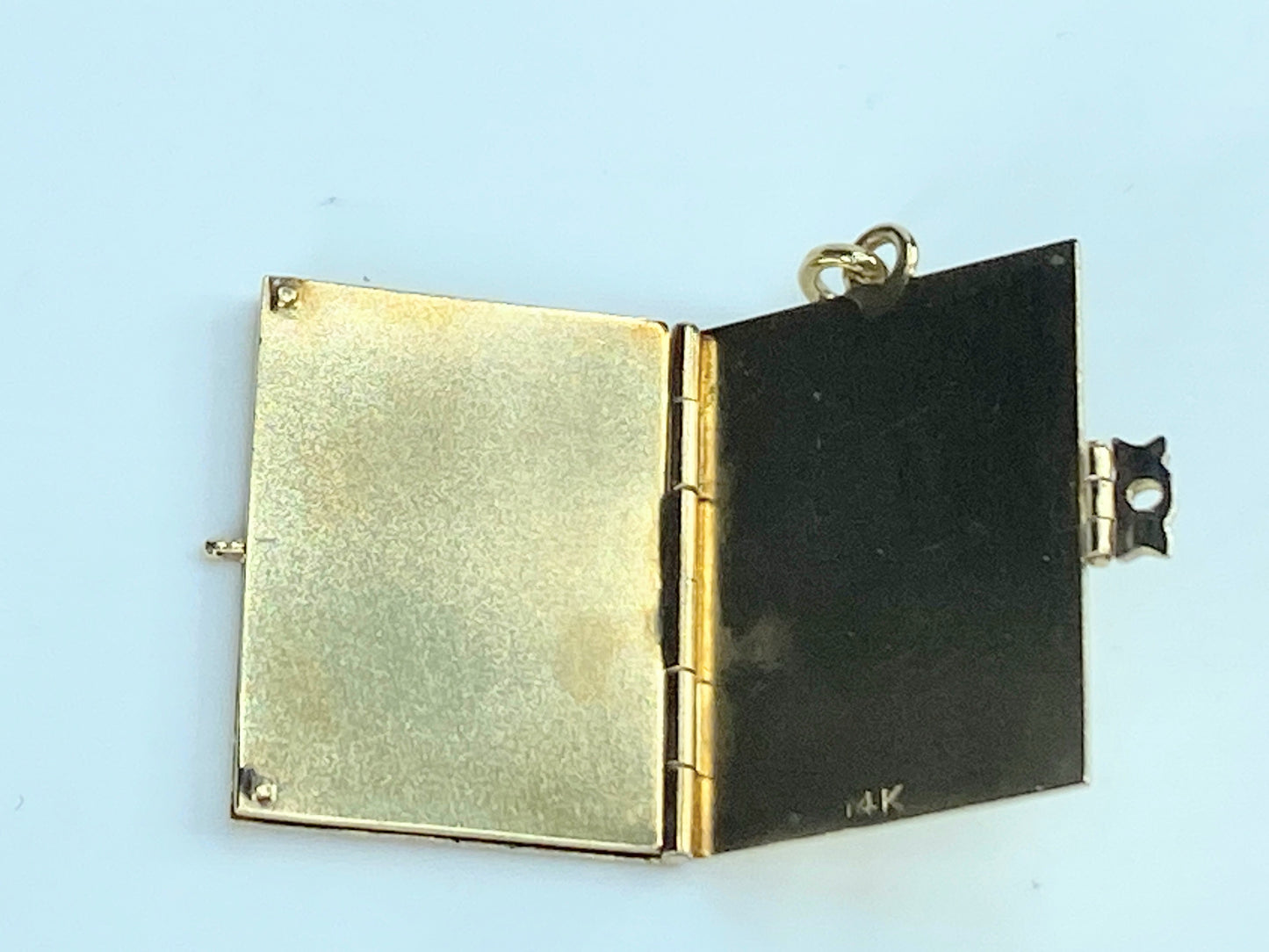 Art Deco 14K 4 Gold Picture Book Pendant 1 1/8"