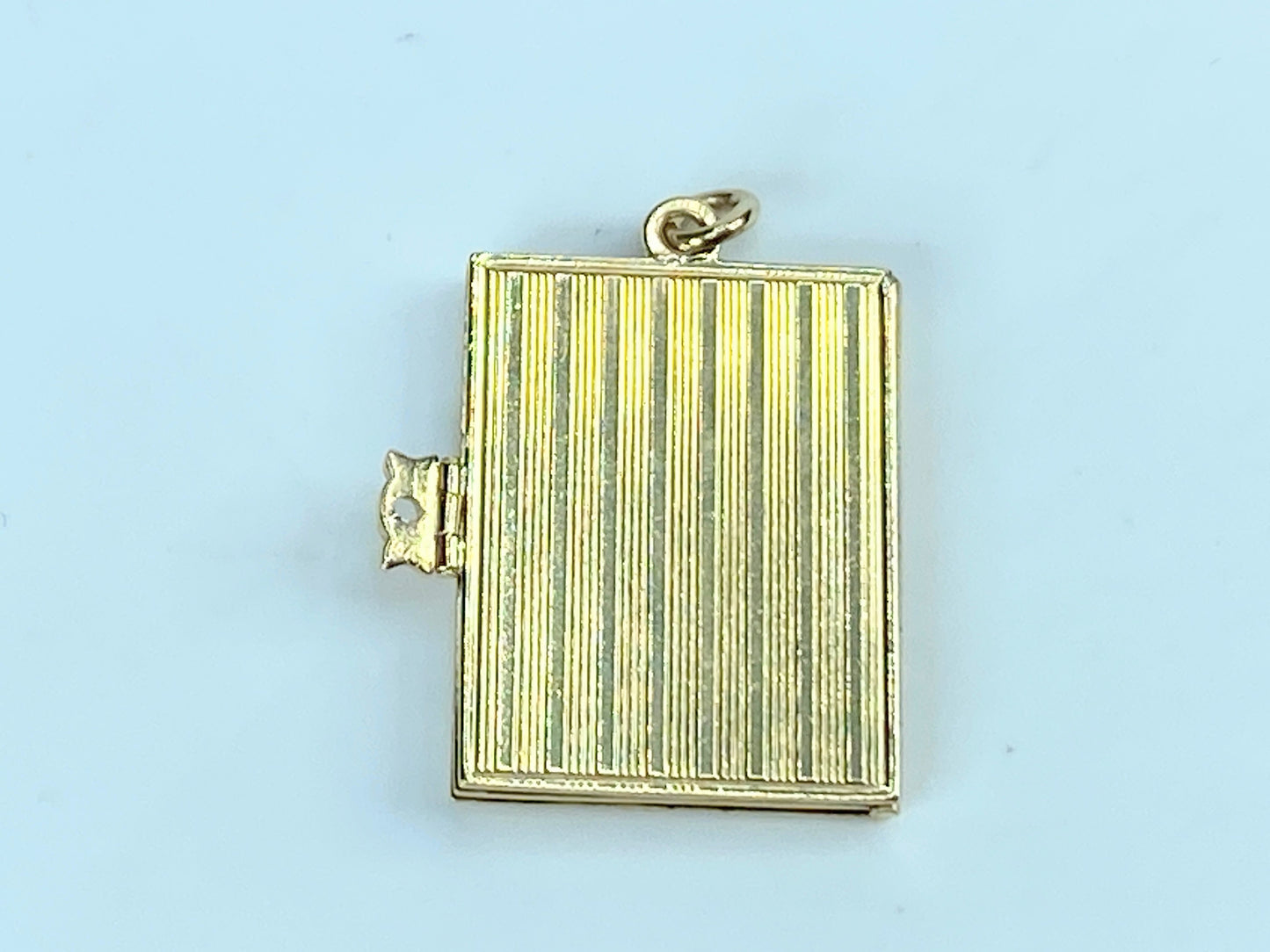 Art Deco 14K 4 Gold Picture Book Pendant 1 1/8"