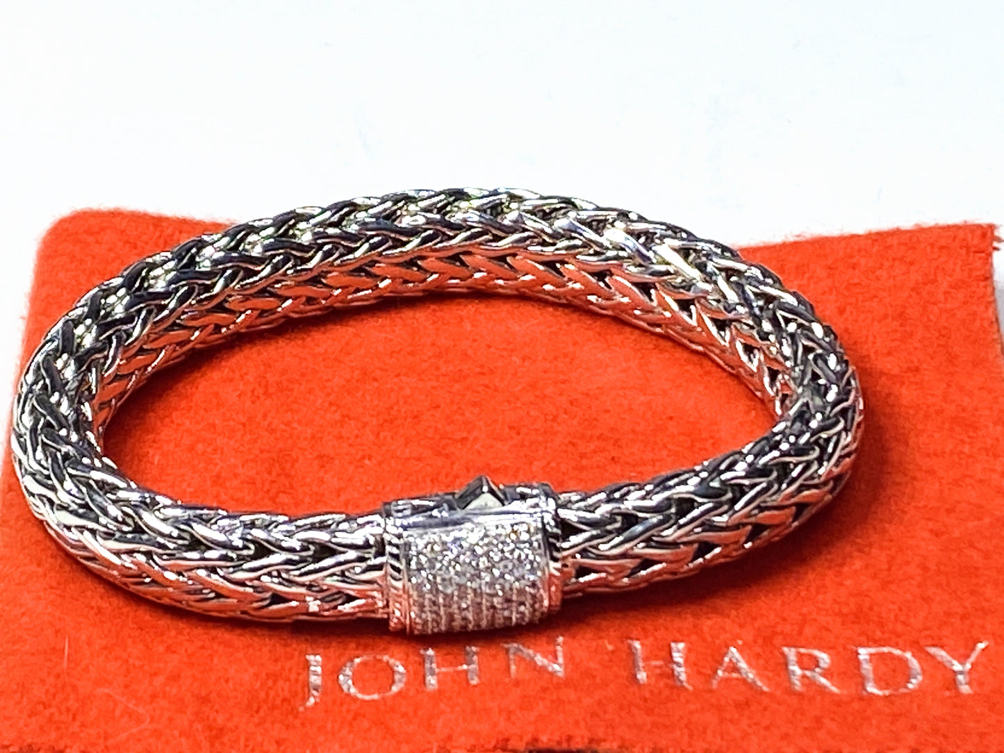 JOHN HARDY Classic Chain 11.5mm Pave Diamond 0.62ctw bracelet