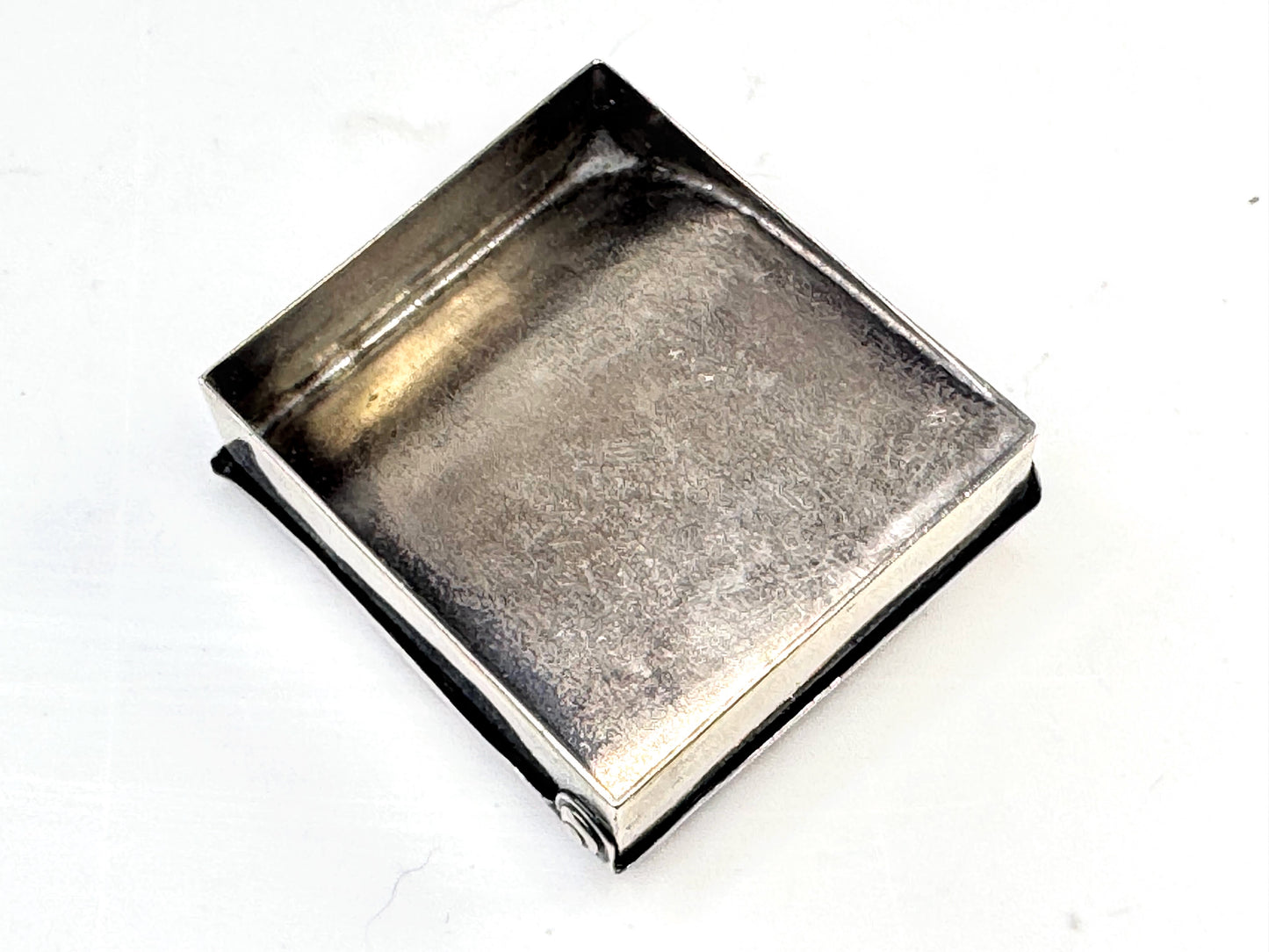 Antique Sterling Silver Art Nouveau Floral Trinket Pill Box SS365