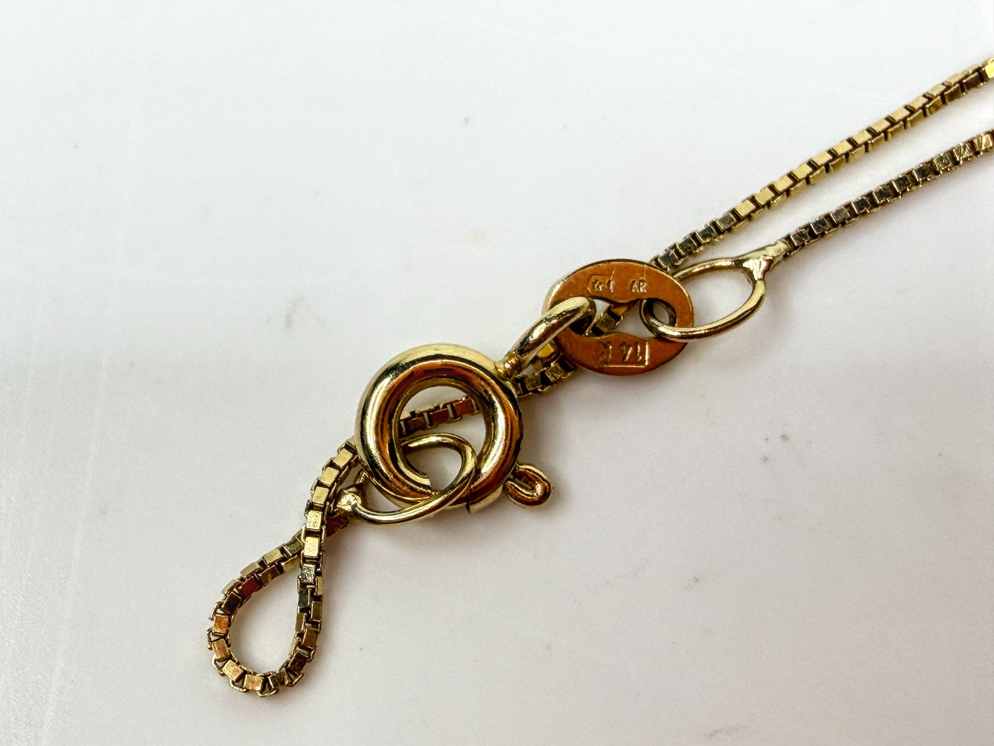 Vintage 14K Gold Diamond and Sapphire Halo Necklace JR1500