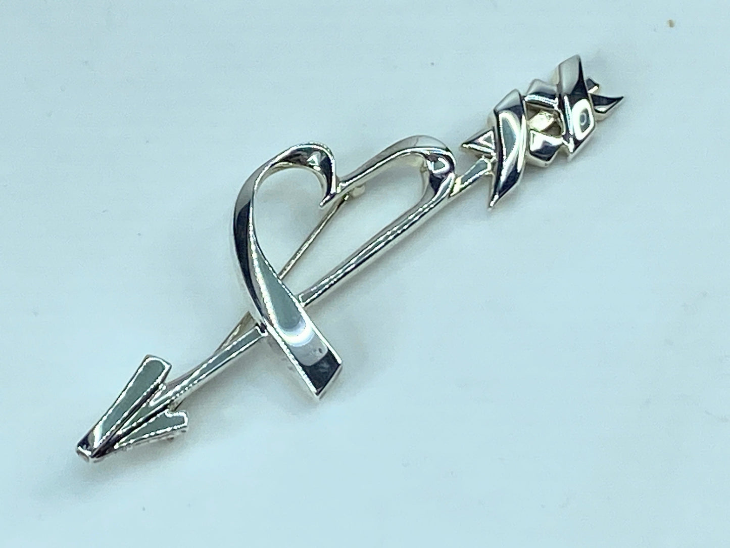 1990s Tiffany & Co Estate Heart & Arrow Brooch Silver By Paloma Picasso JR298