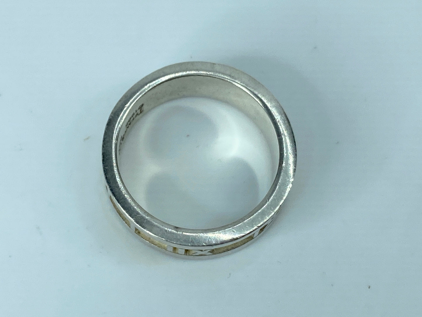 Tiffany & Co 6.7mm Atlas Ring in sterling silver 925 Size 8.75 7.9g JR307