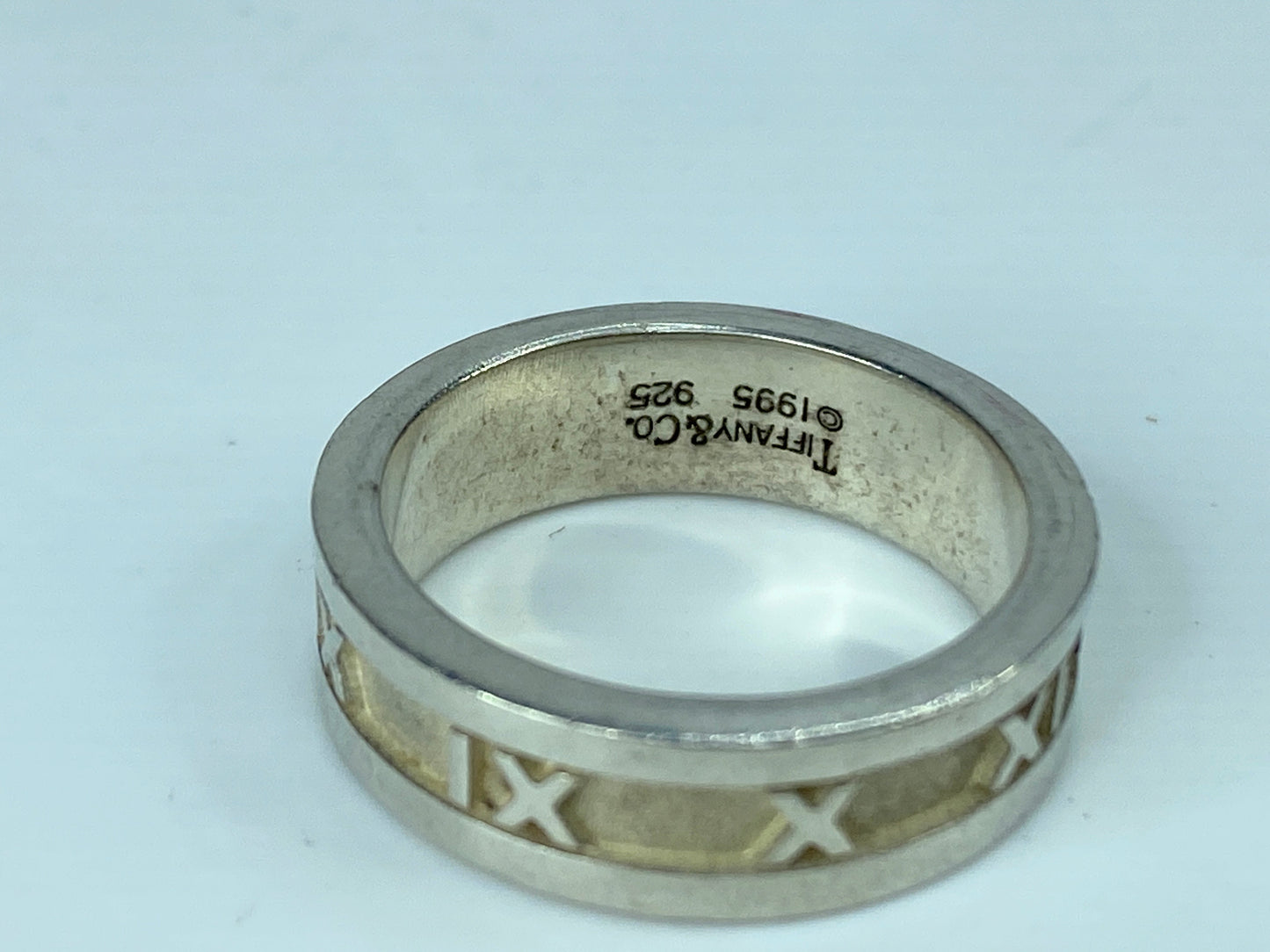 Tiffany & Co 6.7mm Atlas Ring in sterling silver 925 Size 8.75 7.9g JR307