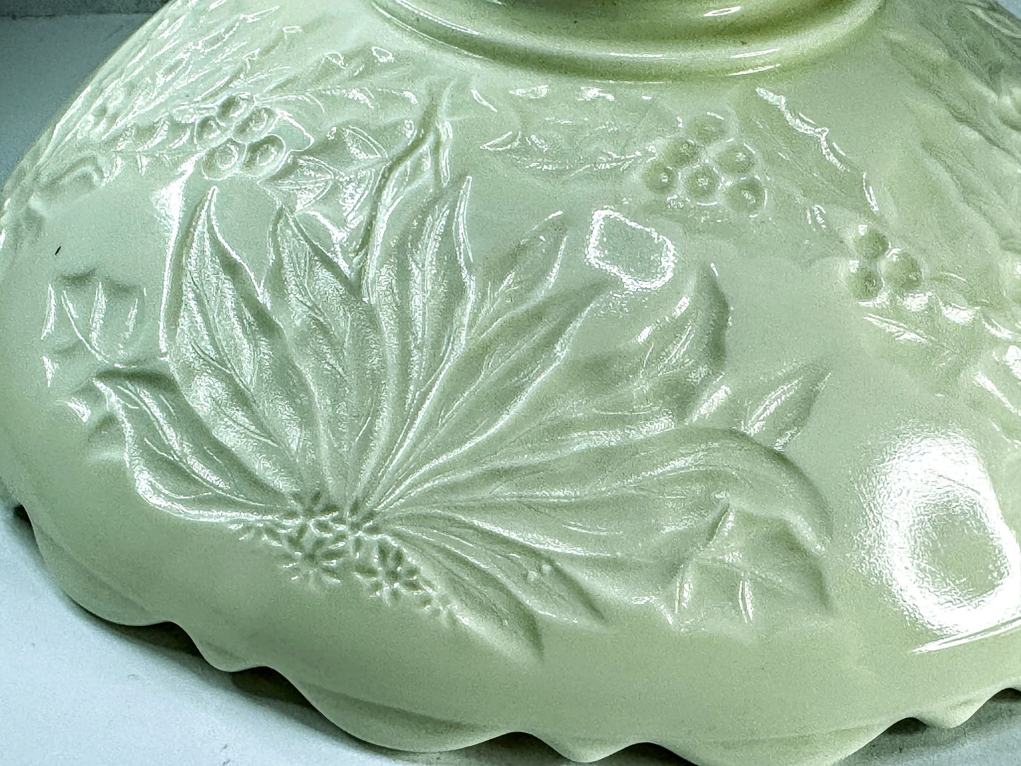Antique Northwood Holly Carnival Glass Ruffled Bowl Yellow A955