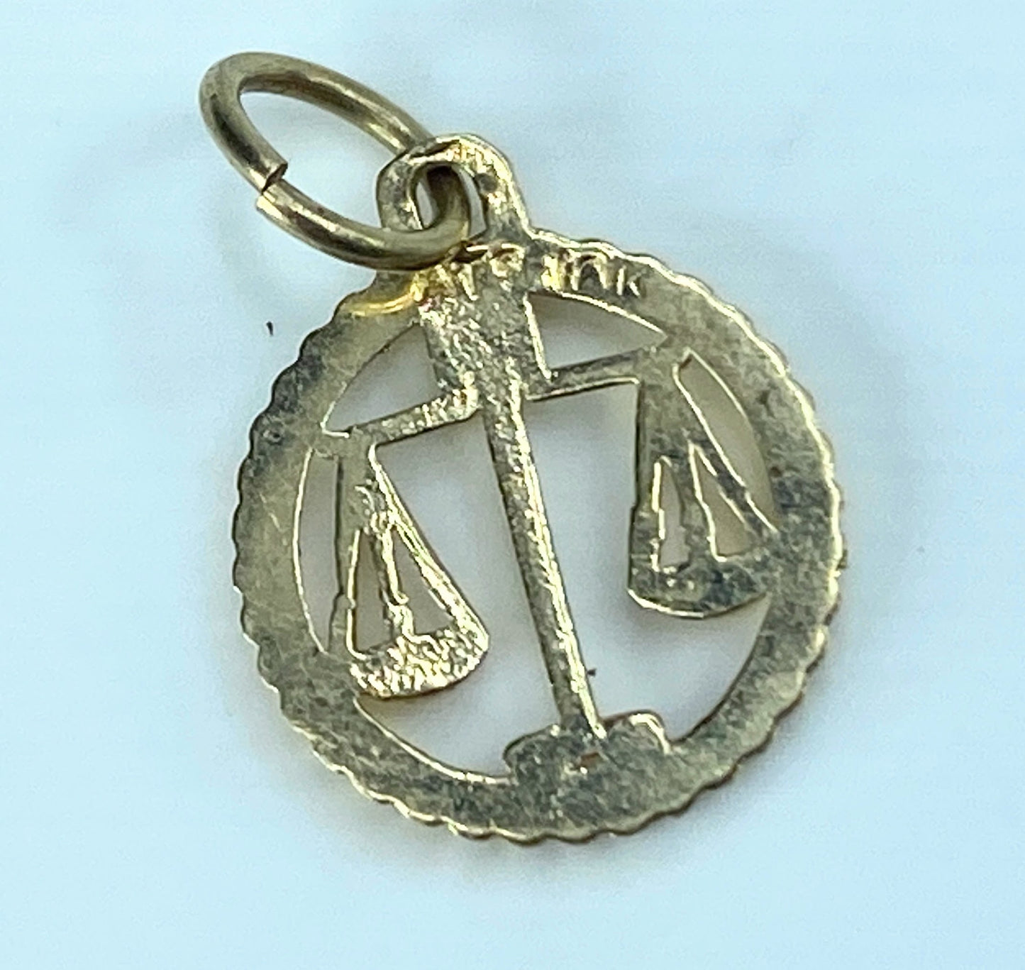 14K yellow gold Zodiac charm pendant 11.5mm JR9353