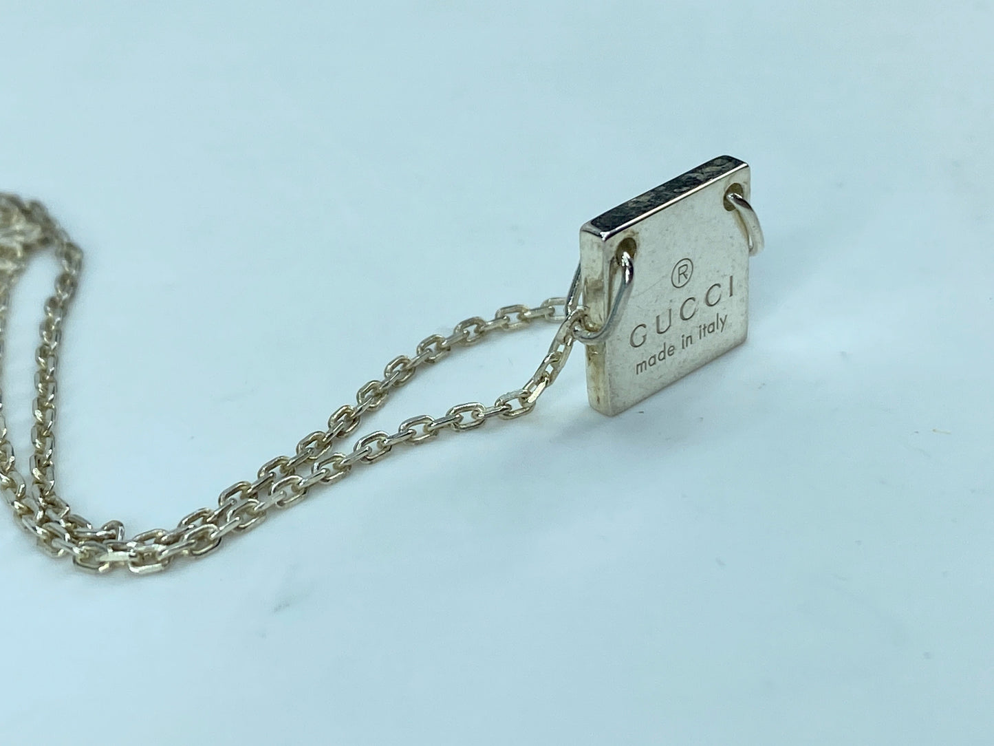 Gucci Trademark Square Pendant Charm Necklace Sterling Silver necklace 18" JR331
