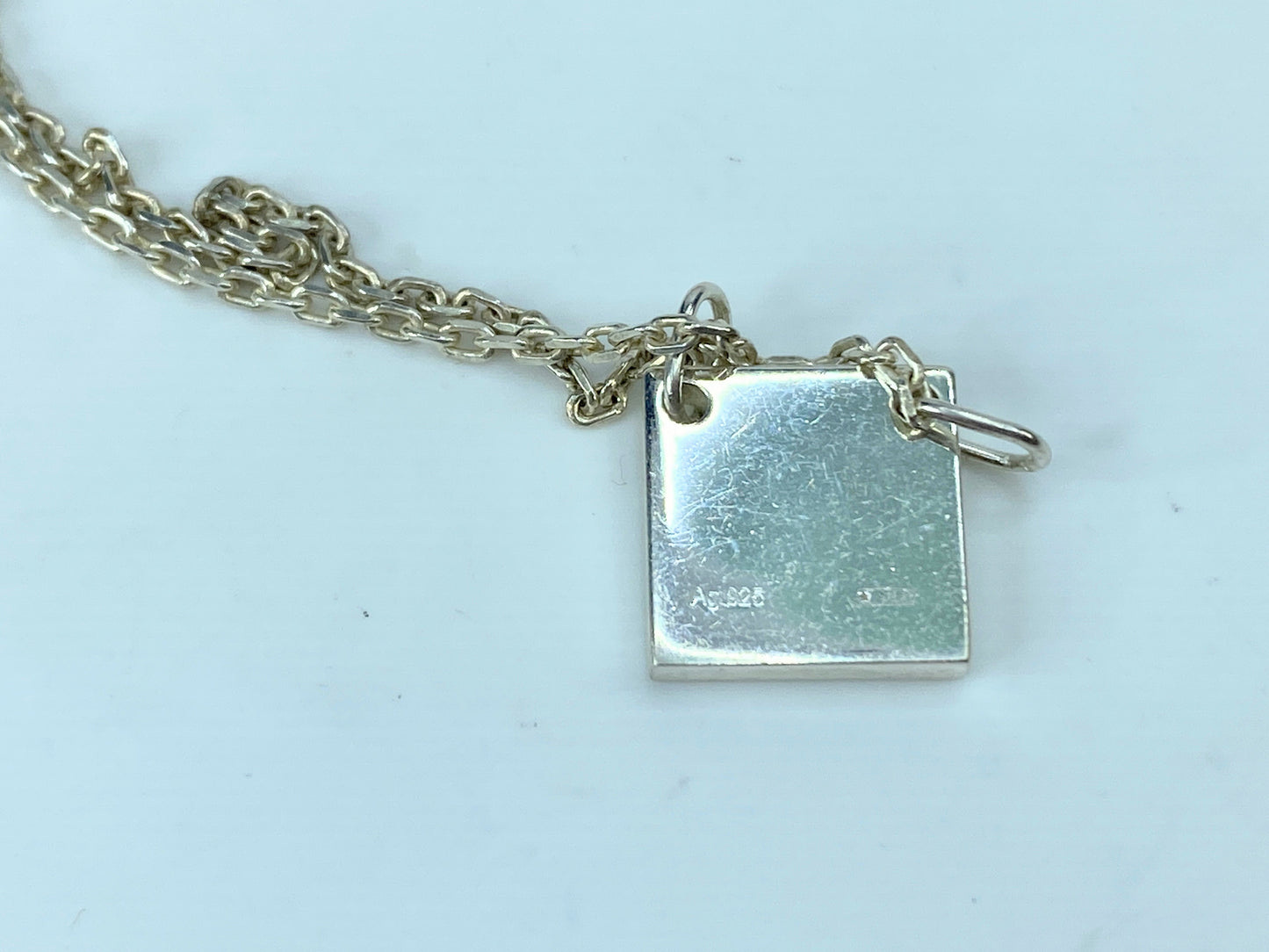 Gucci Trademark Square Pendant Charm Necklace Sterling Silver necklace 18" JR331