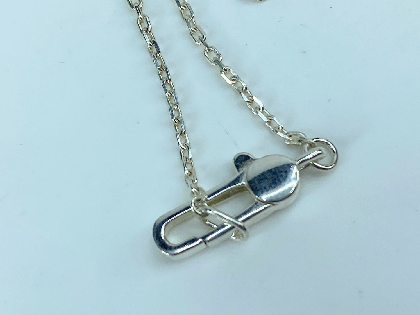 Gucci Trademark Square Pendant Charm Necklace Sterling Silver necklace 18" JR331