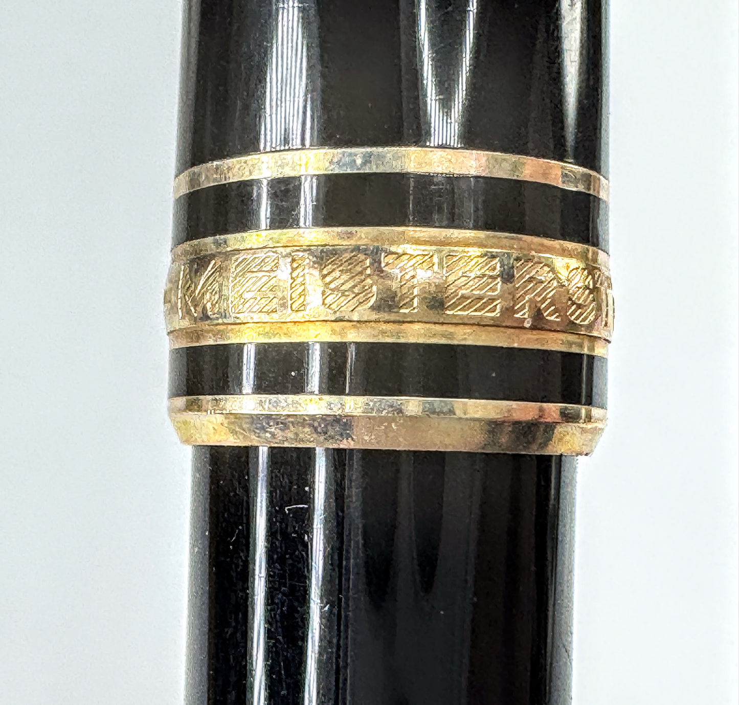 Vintage Montblanc Meisterstuck Classique 144 Fountain Pen 14K Med nib SS396