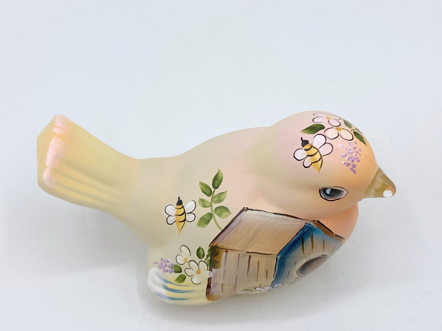 #3/21 Fenton Le frosted Crystal HP birdhouse & Bees songbird figurine 4.5" A247