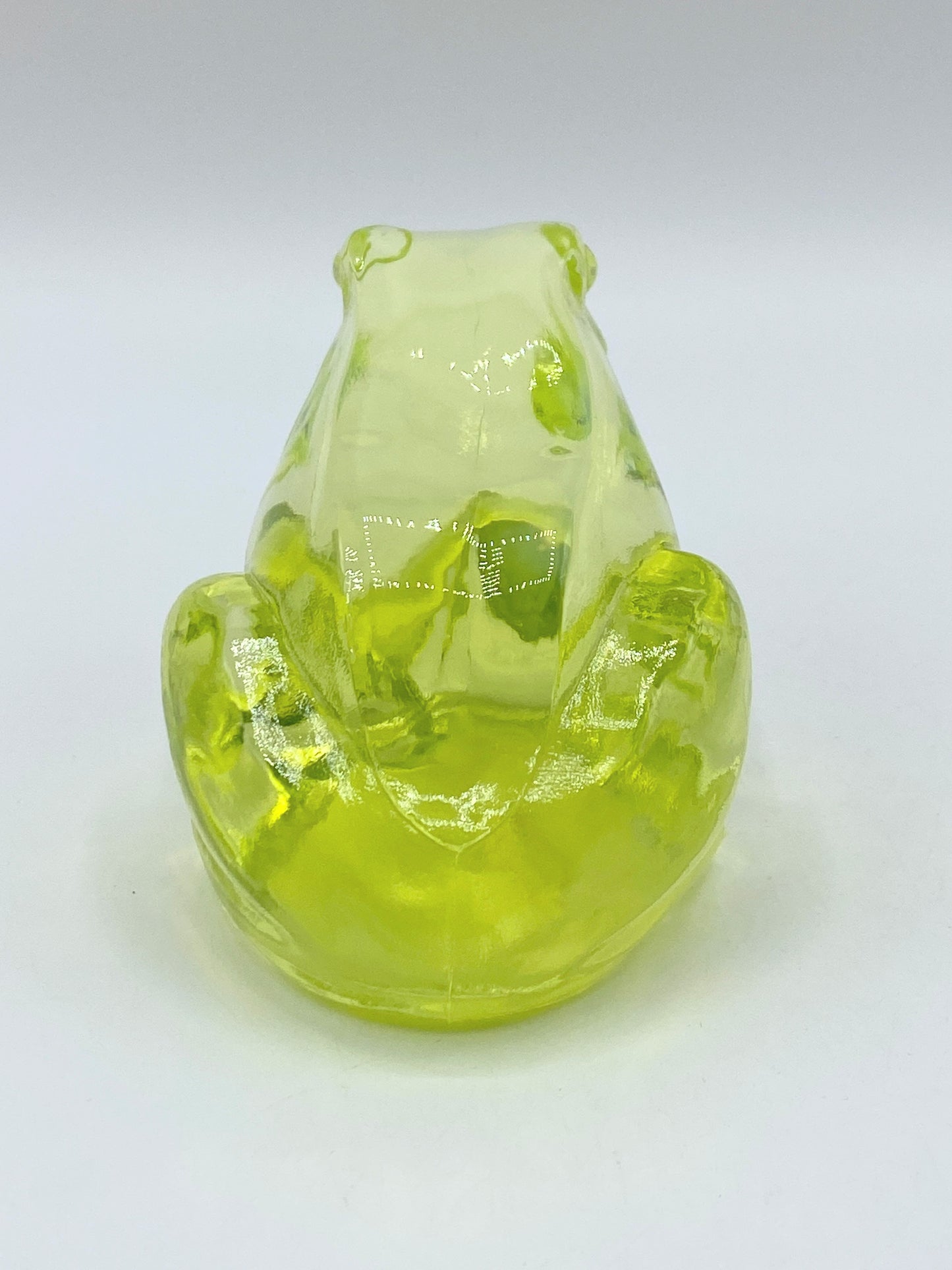 Fenton Uranium Frog Vaseline Yellow Clear Glass Figurine A250