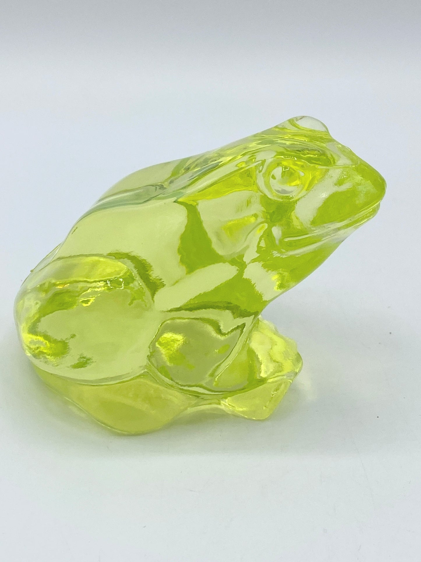 Fenton Uranium Frog Vaseline Yellow Clear Glass Figurine A250