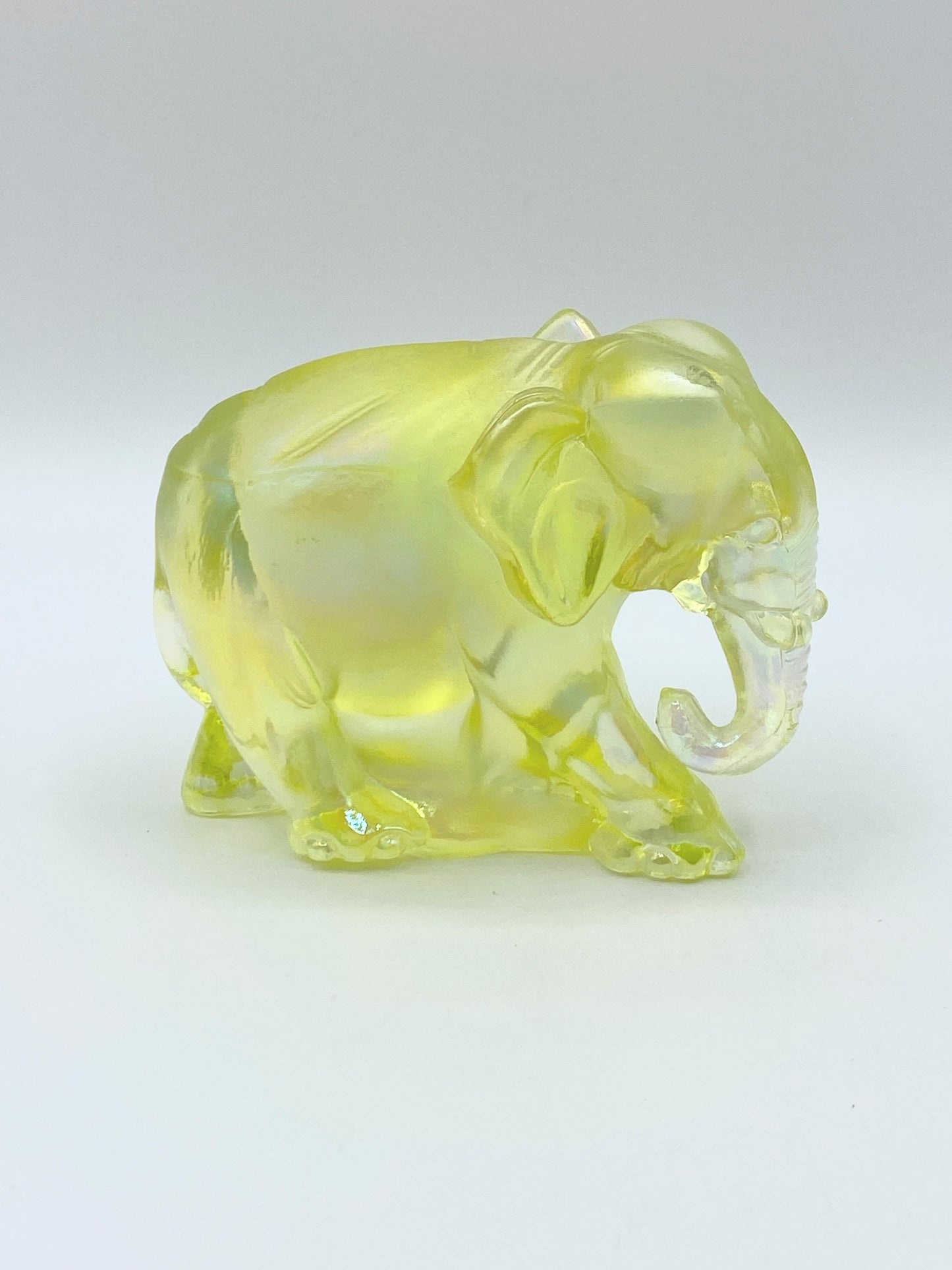 Rare Fenton Vaseline Glass Elephant Vintage Yellow Uranium Glass 3 3/4 x3" A253