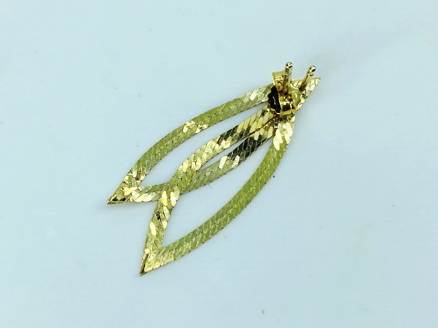 14K yellow gold 2mm Herringbone hood flexible earrings 1 1/4" JR1011