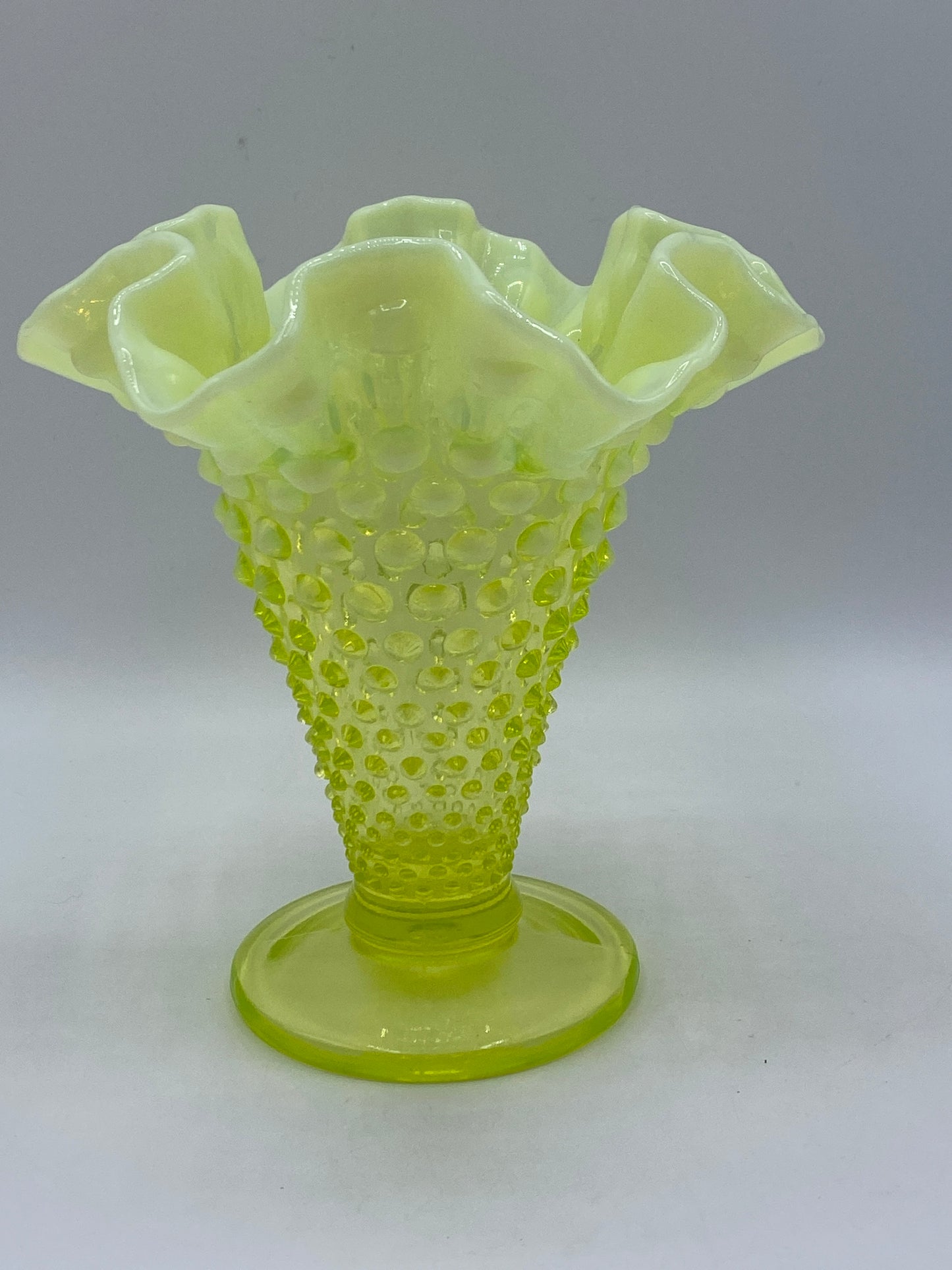 c1950s Fenton Yellow Topaz Glass Translucent Crimped Vase 5 3/4" A264
