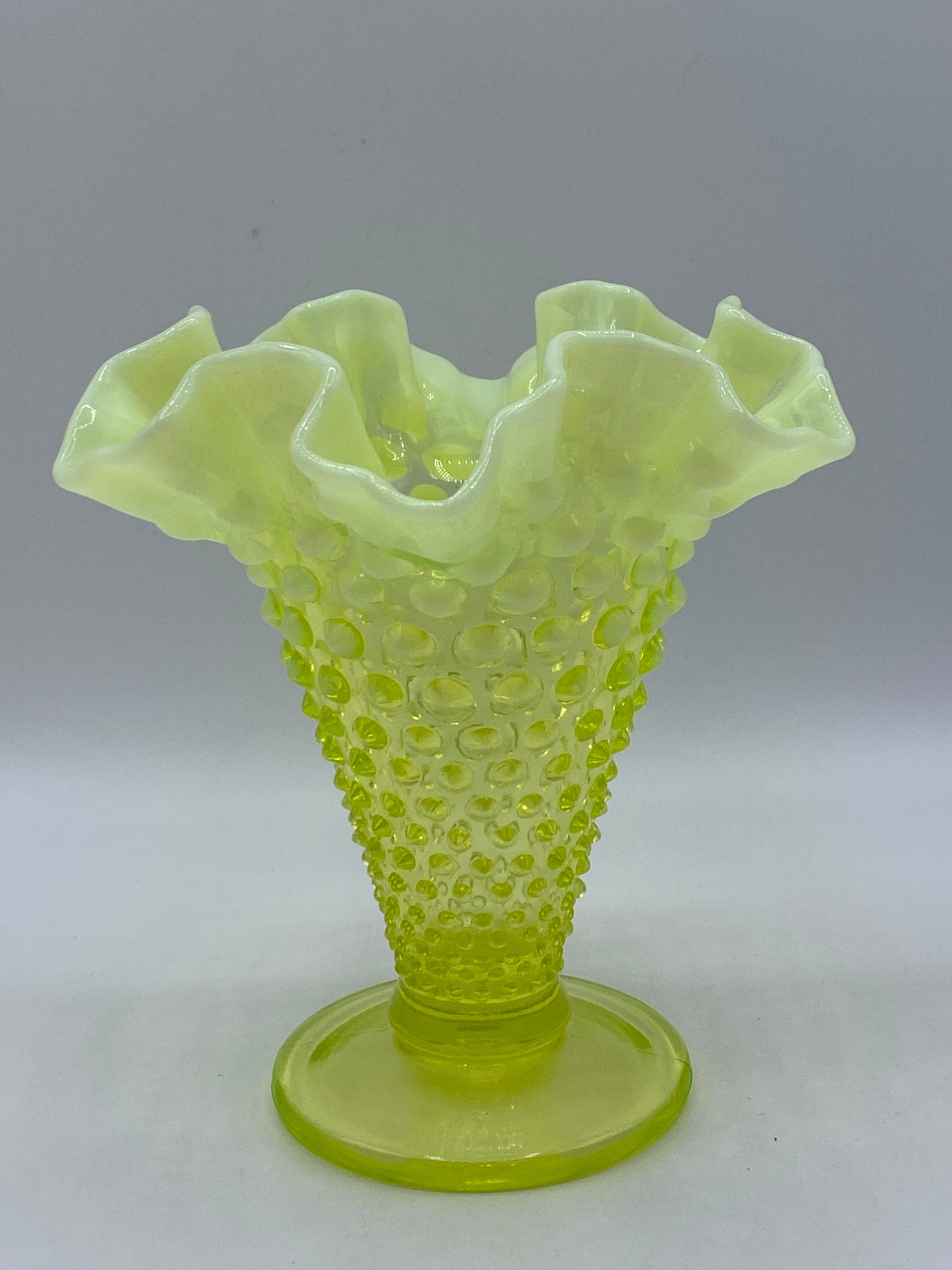 c1950s Fenton Yellow Topaz Glass Translucent Crimped Vase 5 3/4" A264