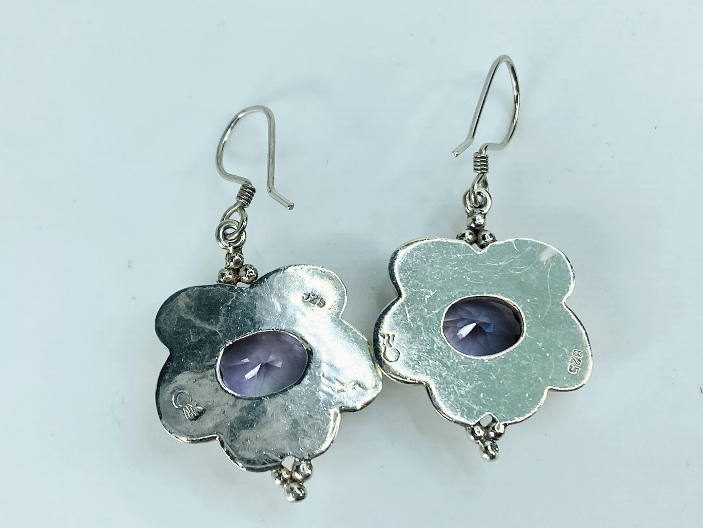 Elegant Sterling Floral Etched Faceted Sapphire Bezel-Set Dangle Earrings JR1019