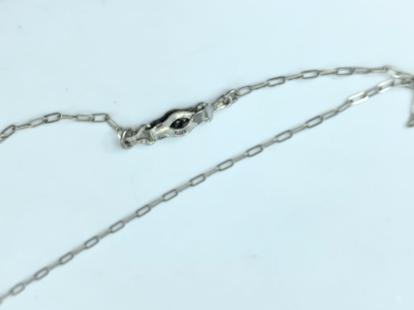 Art Deco Green Camphor Glass Filigree Crystal Necklace, cable chain 15" JR1027