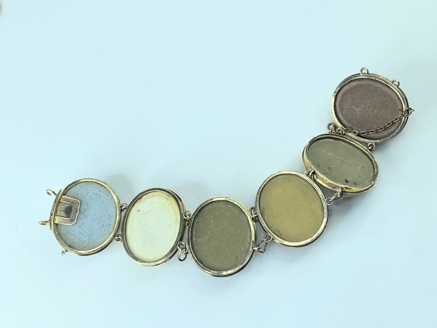 Antique 14K yellow gold Impressive Lava Cameo Bracelet signed 8 1/8" 56.7g JR373