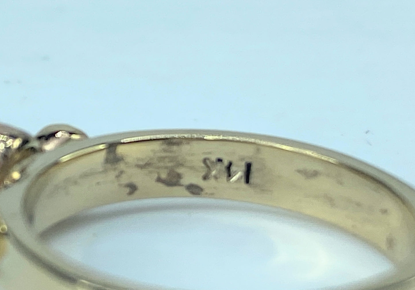 14K yellow gold Trio natural Opals ring 3.7g s7 JR9135