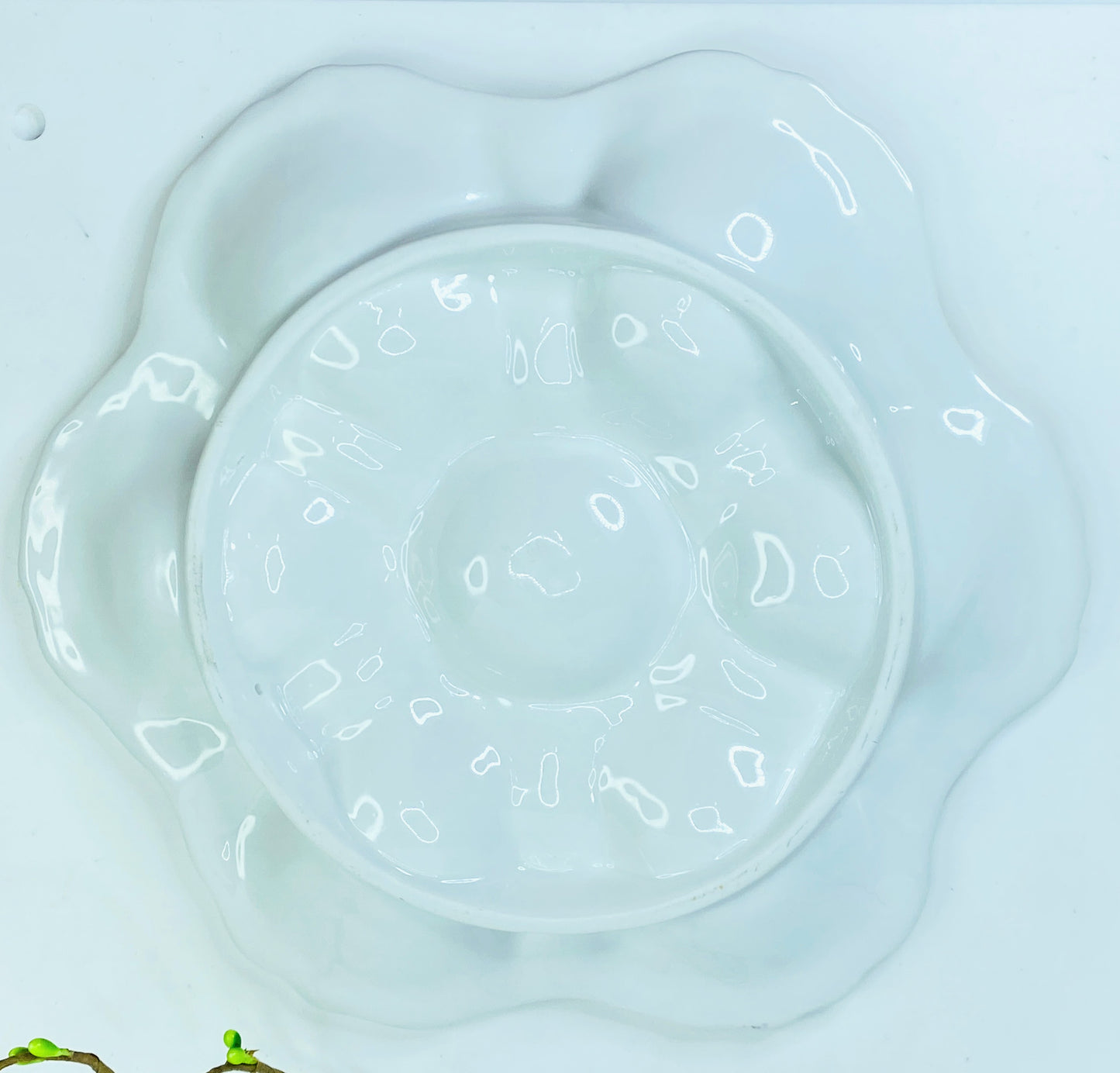 19th-century French majolica porcelain oyster plate A444