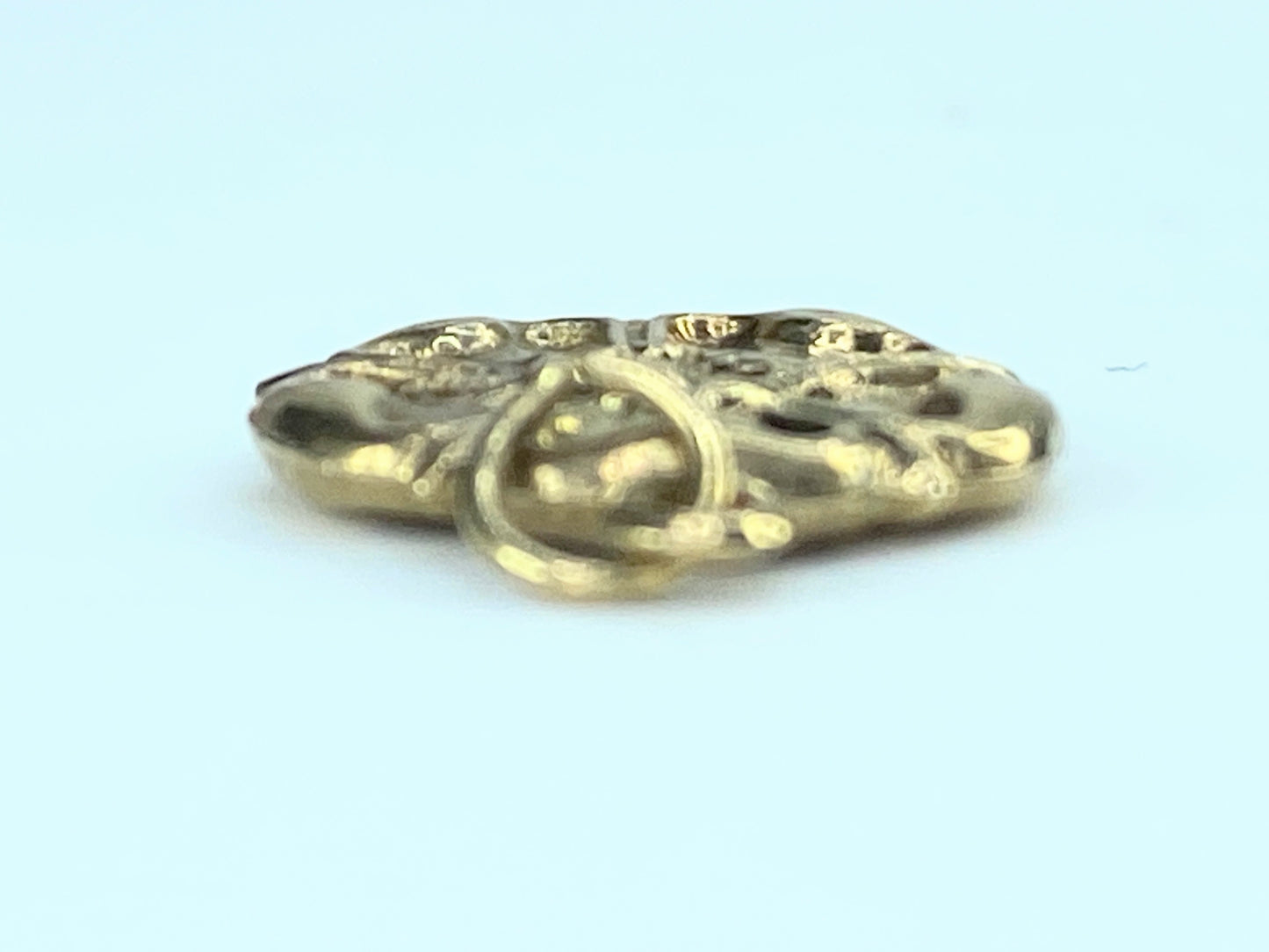 Vintage 9K yellow Gold Tudor Rose reversible Charm Pendant JR9981