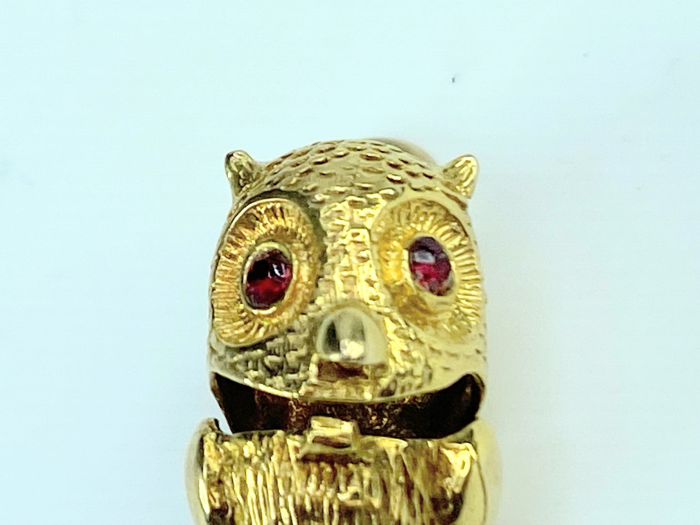 Adorable 9k mechanical Owl pendant Ruby eyes Birmingham 1971 charm 3g JR9988