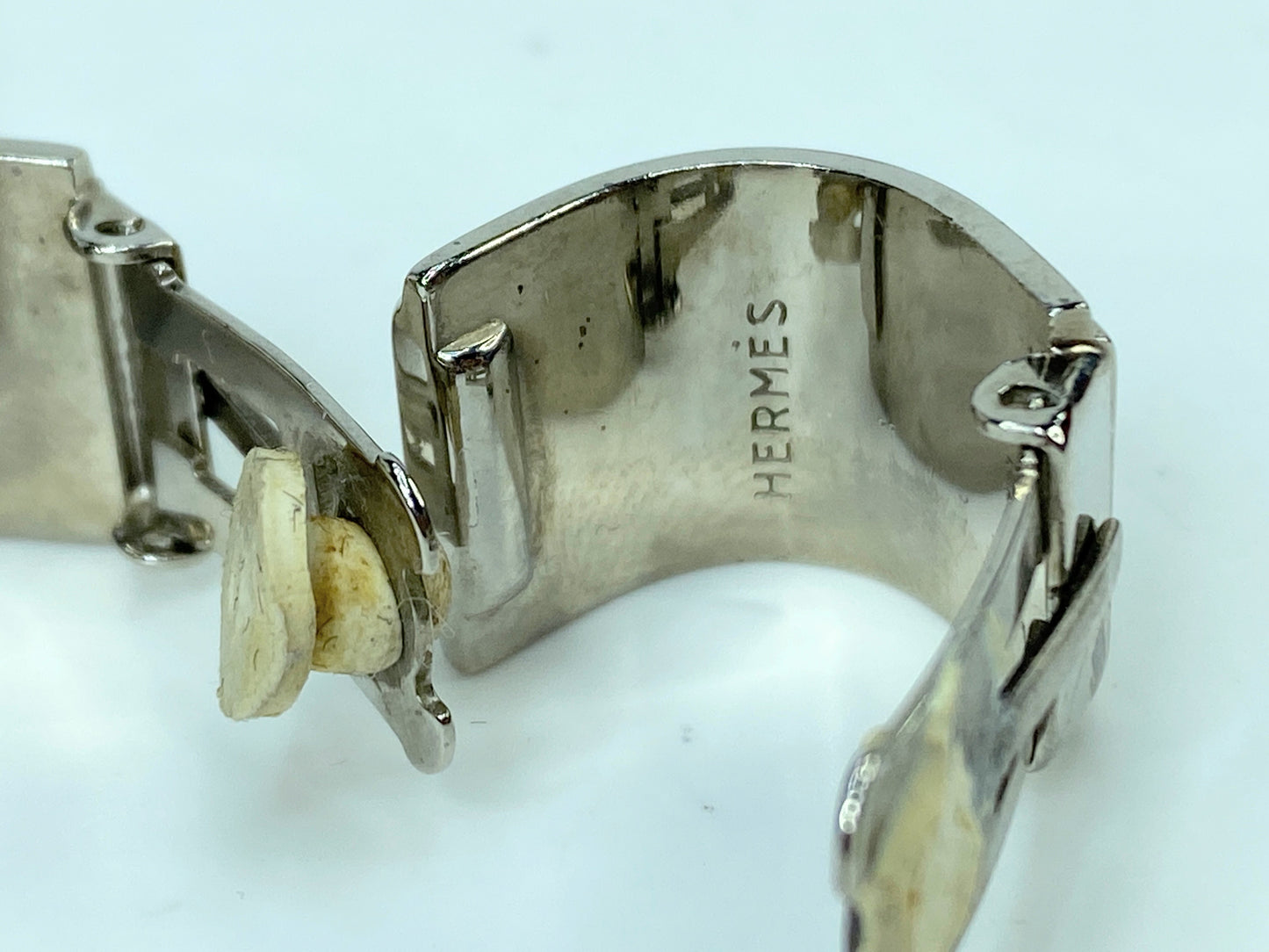 Vintage HERMES Hermes enamel earrings in metal, silver for women GS658