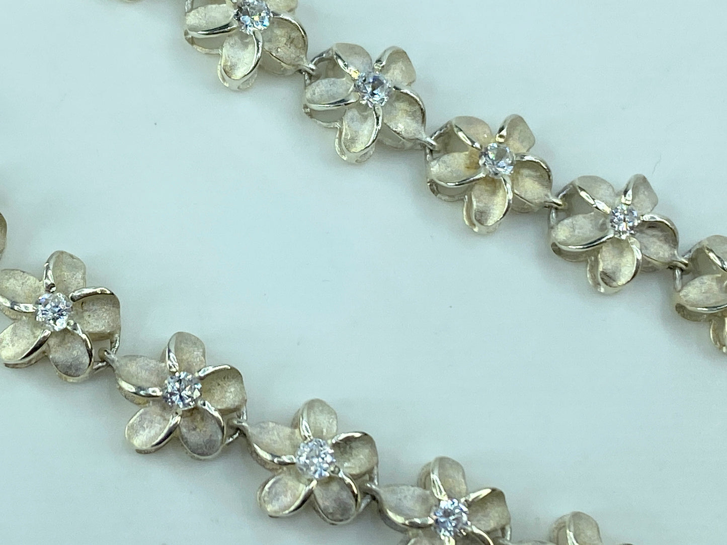 Hawaiian Sterling Silver Crystal Plumeria Flower link bracelet 7.25“ 9.6g JR697