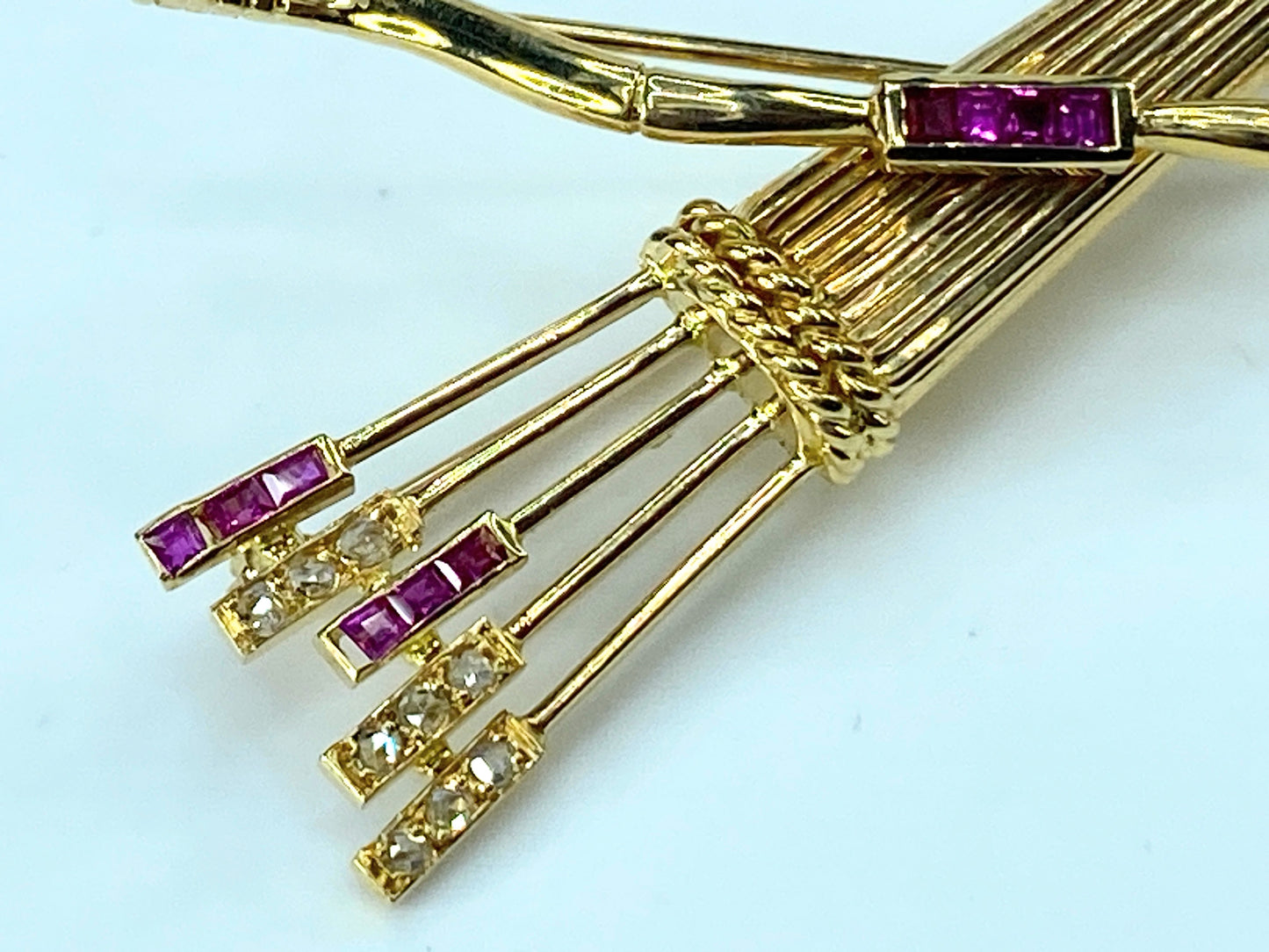 Cartier 18K Gold "Quiver and Arrows" Brooch 8.2g JR9236