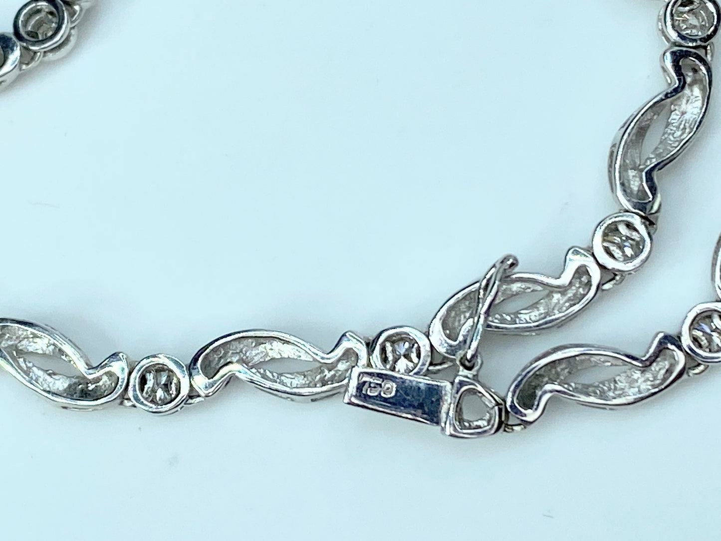 18K 1.68ct Round brilliant diamond Spiral Satin finish necklace 16" 20.3g JR0019