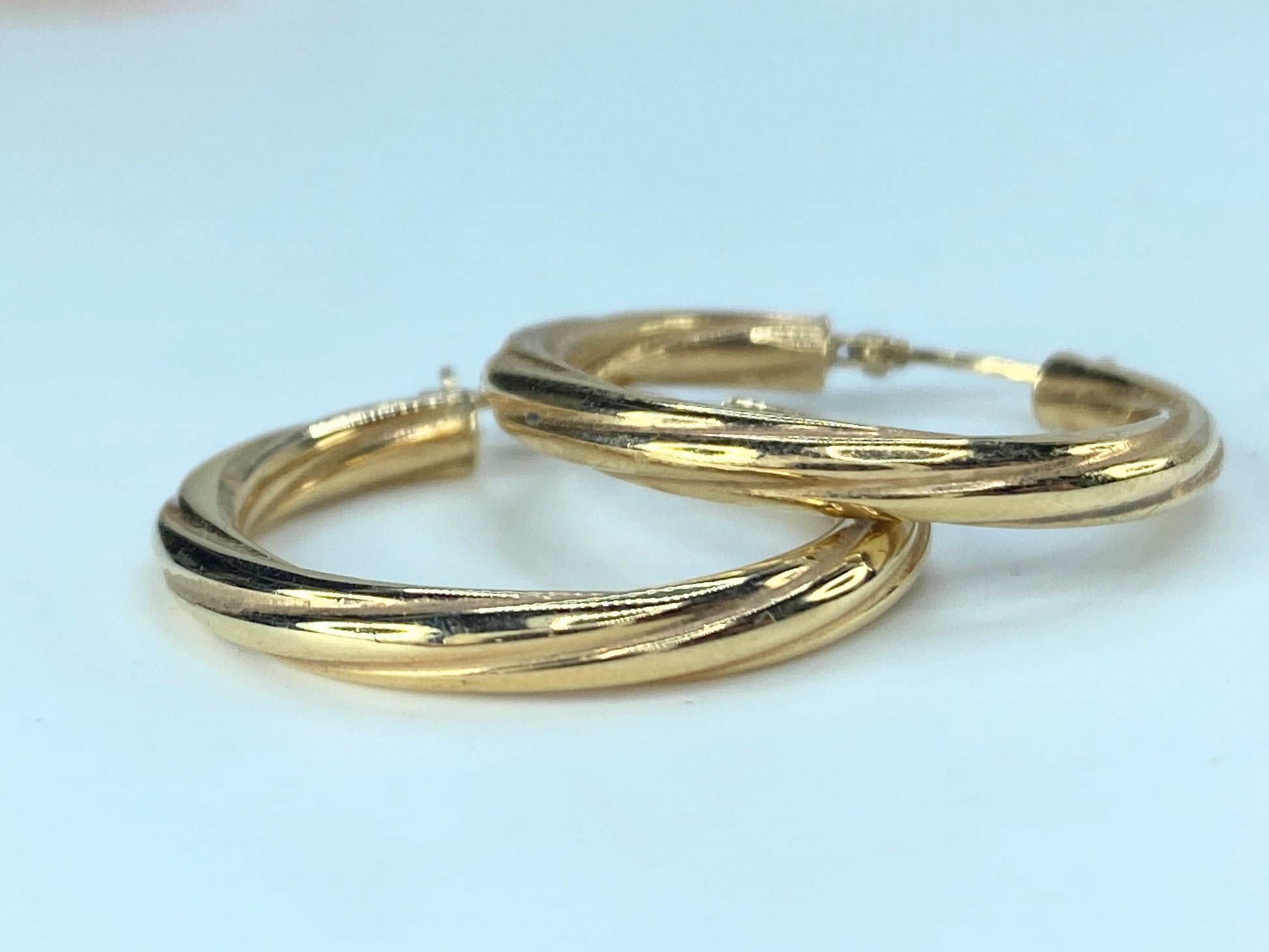Milor Italian Hoop braided 3.2mm 14K yellow gold earrings 1.0"x 1.0" JR9310