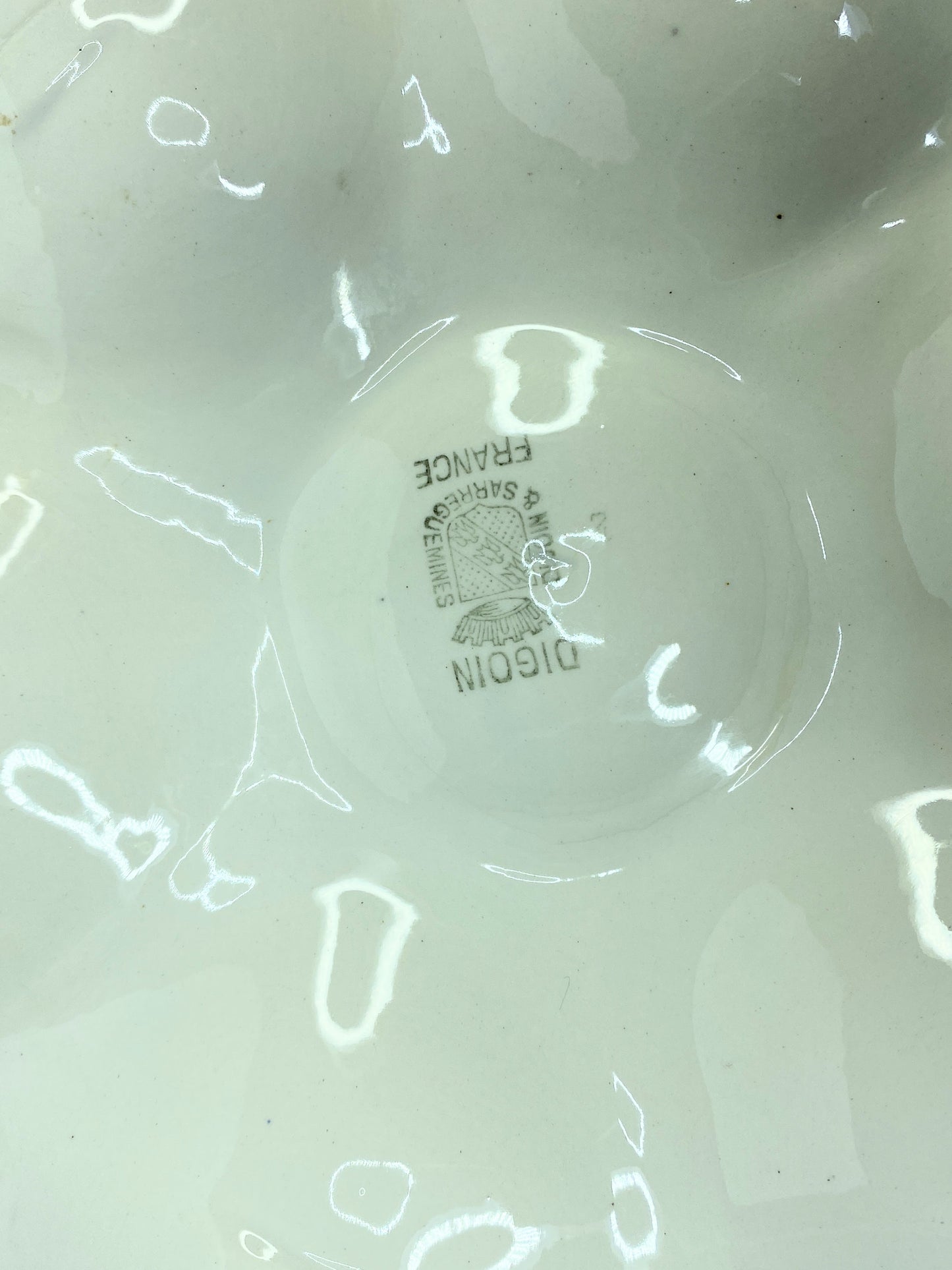 French Digoin & Sarreguemines Majolica Oyster Plate, Circa 1920 A524