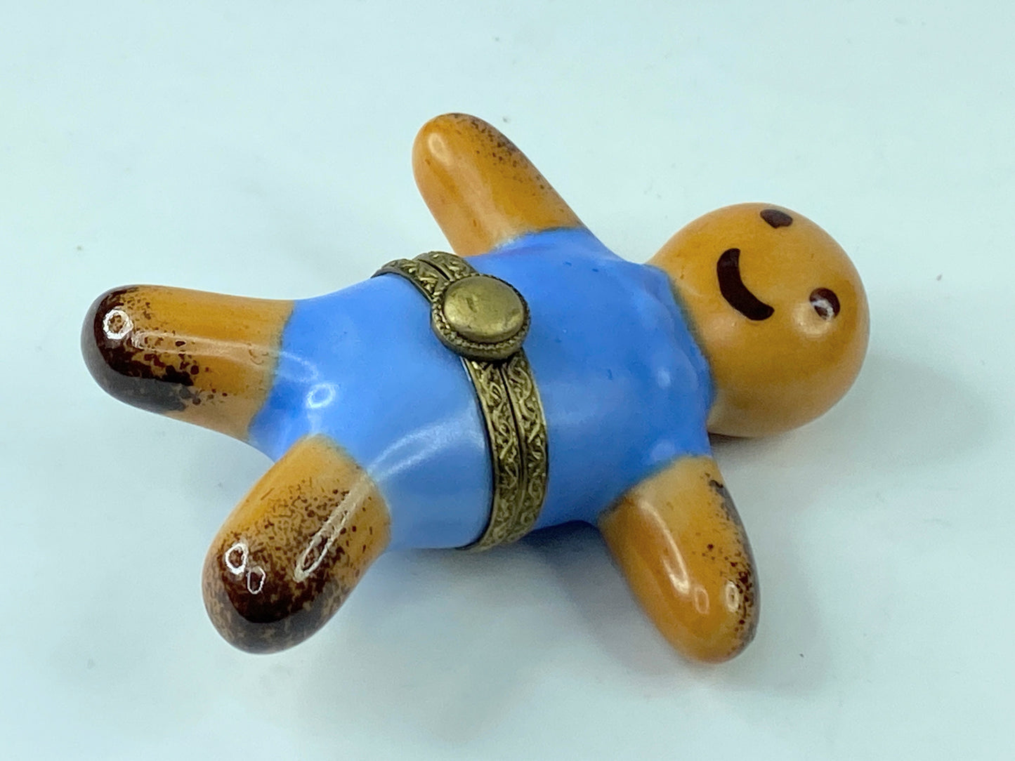 G.R Limoges Peint Main France Gingerbread man Trinket box 2 3/4" x 2 1/4" A289