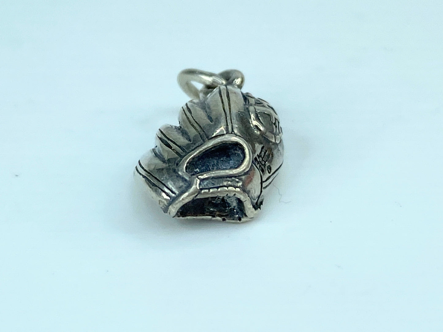 Vintage James Avery Sterling Silver Baseball Glove Mitt Retired Charm JR1033