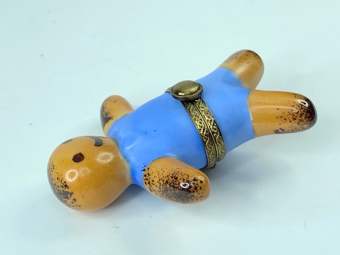 G.R Limoges Peint Main France Gingerbread man Trinket box 2 3/4" x 2 1/4" A289