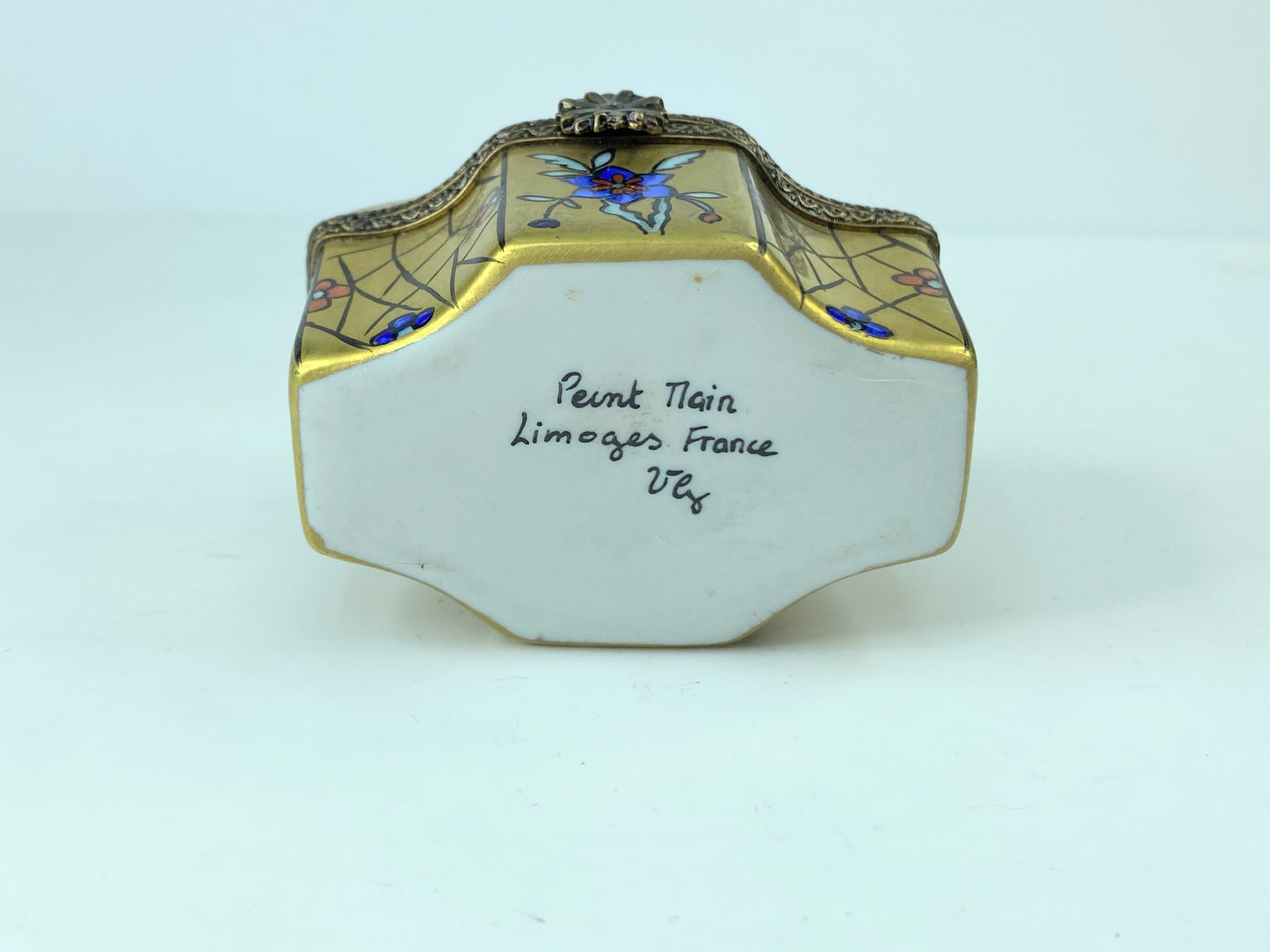 Limoges France Peint Main Casket & 4 Glass Miniature Perfume Scent Bottles A293