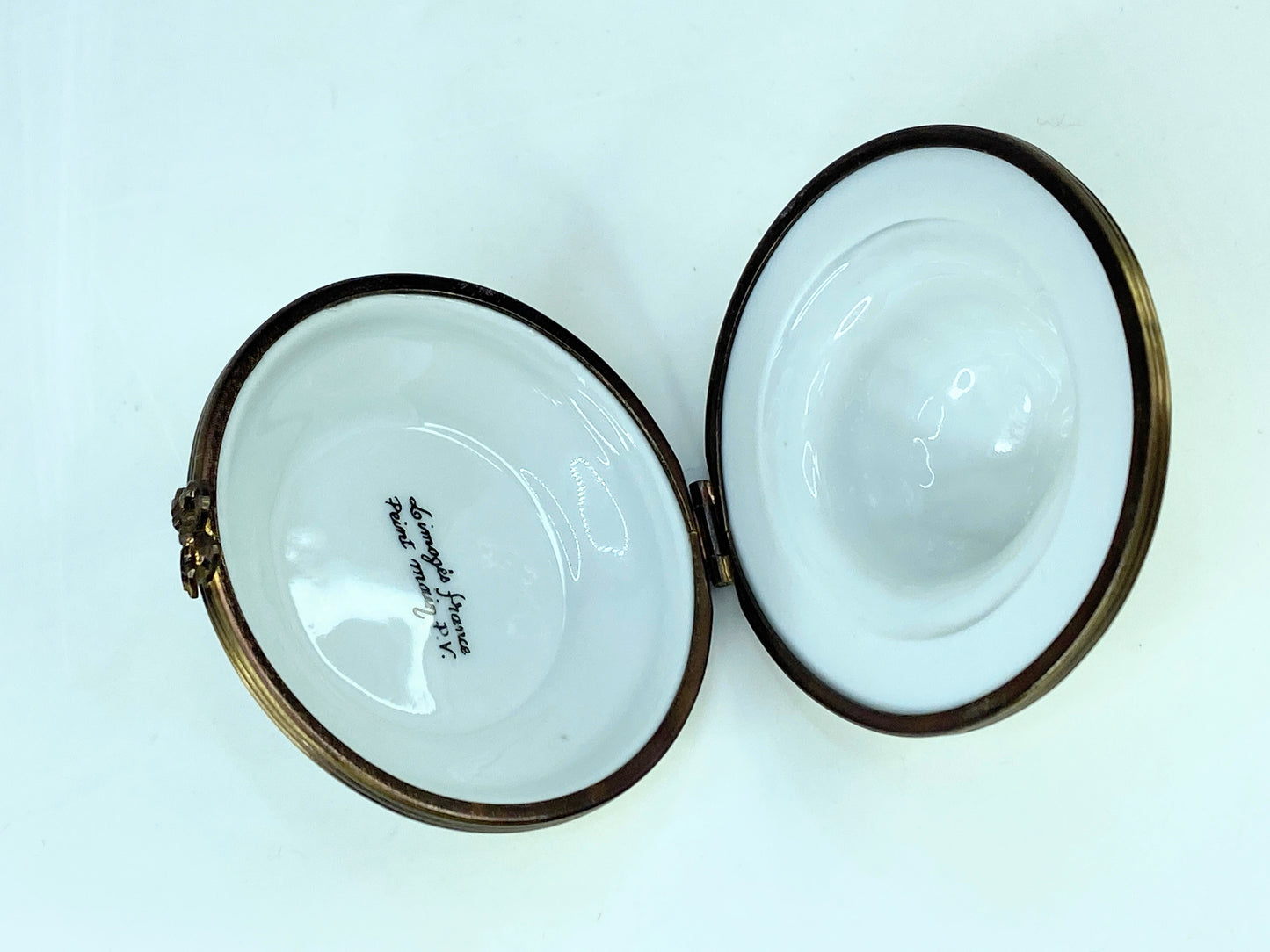 France P.V Limoges Peint Main France Straw Hat Trinket A543