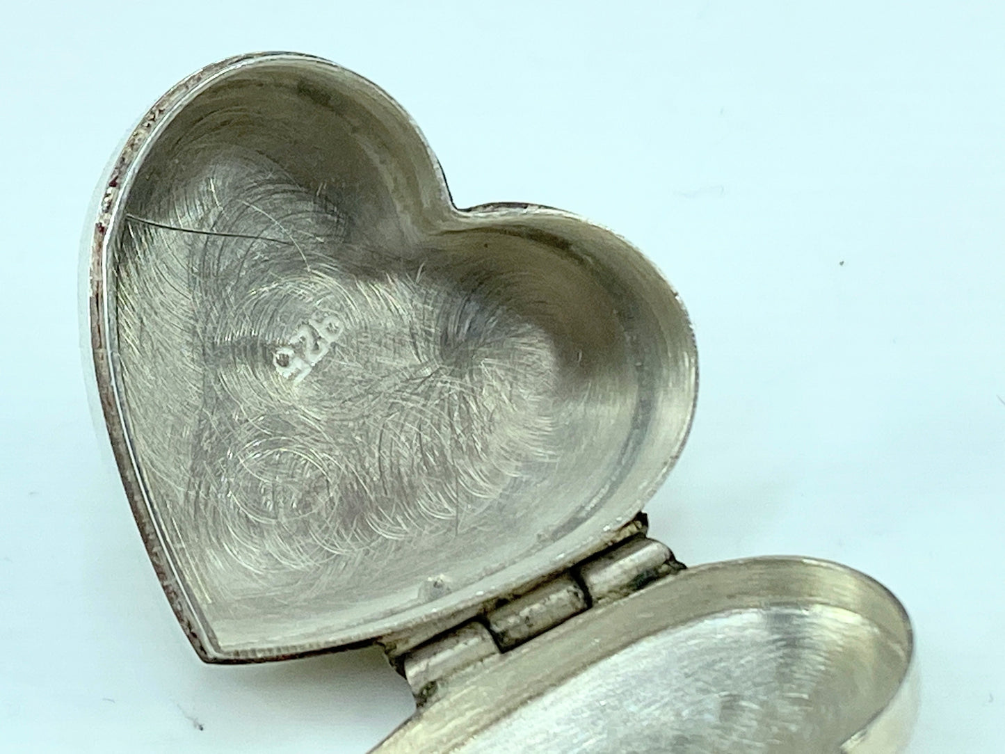 Antique Victorian English Sterling Silver Heart Shaped Jewelry Trinket Box S57