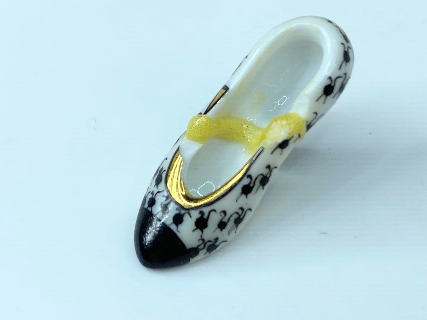 Designer Paris Shoe Case with Two Pairs of Shoes Limoges Box (Retired) A549