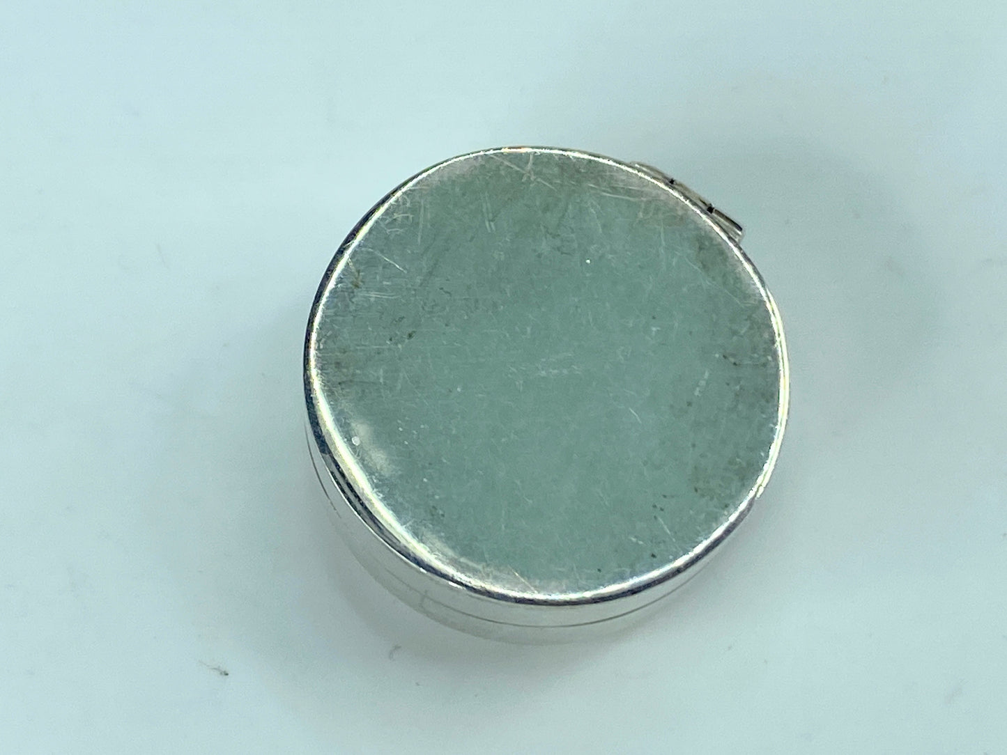Round Sterling Silver Hinged Pill Box Shape Etched sterling 925 7g 1.0" SS65